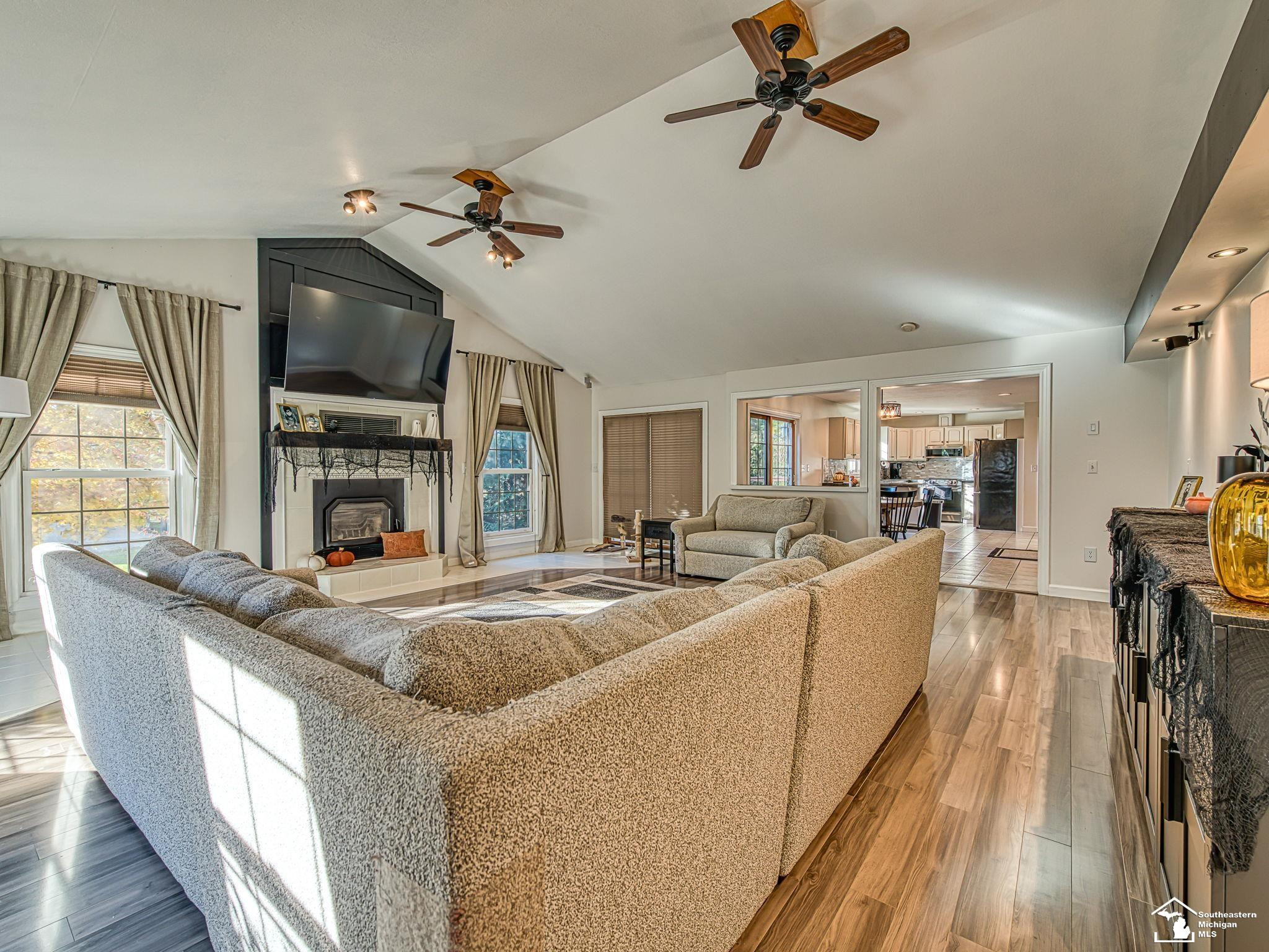 2869 3rd Street, La Salle, MI — Photo 4