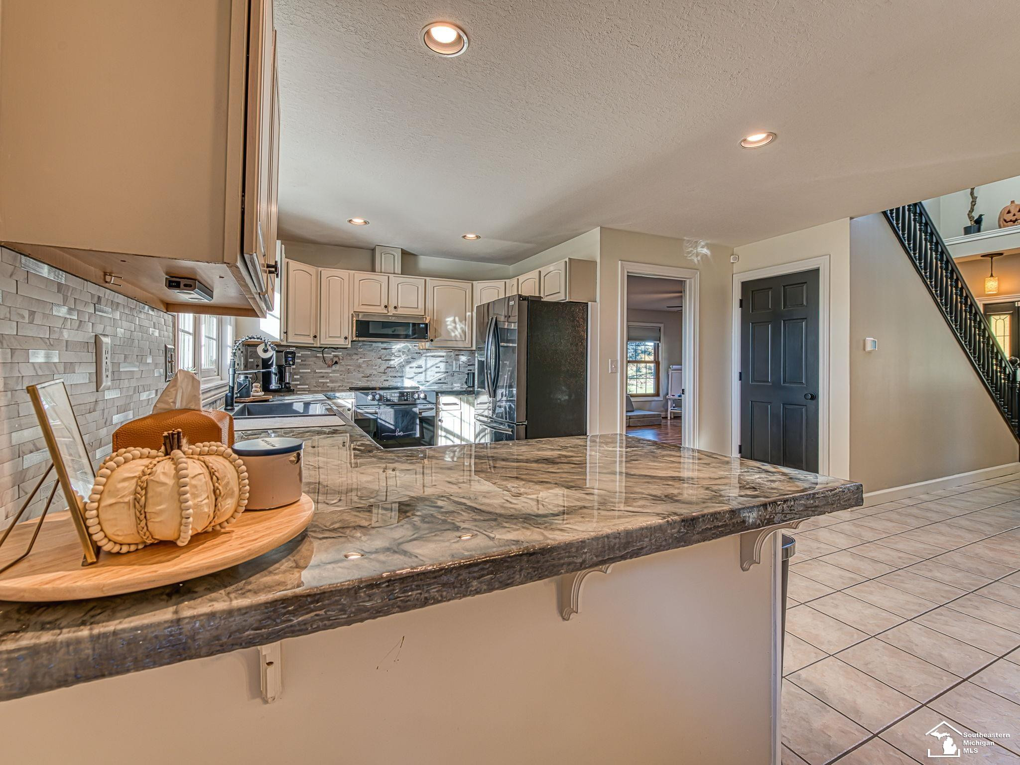 2869 3rd Street, La Salle, MI — Photo 12