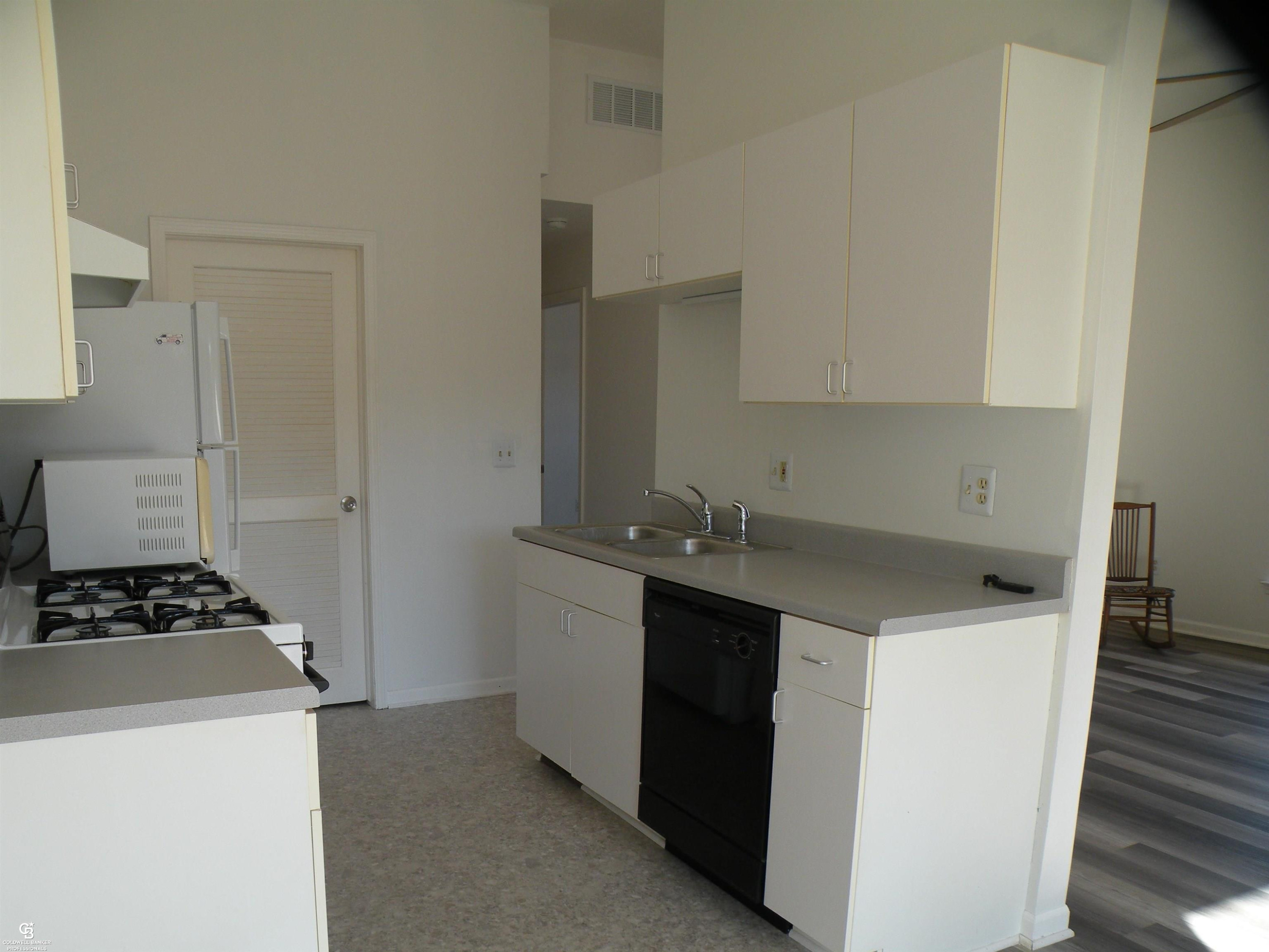 36797 W Meadowood Street, Richmond, MI 48062 — Photo 12