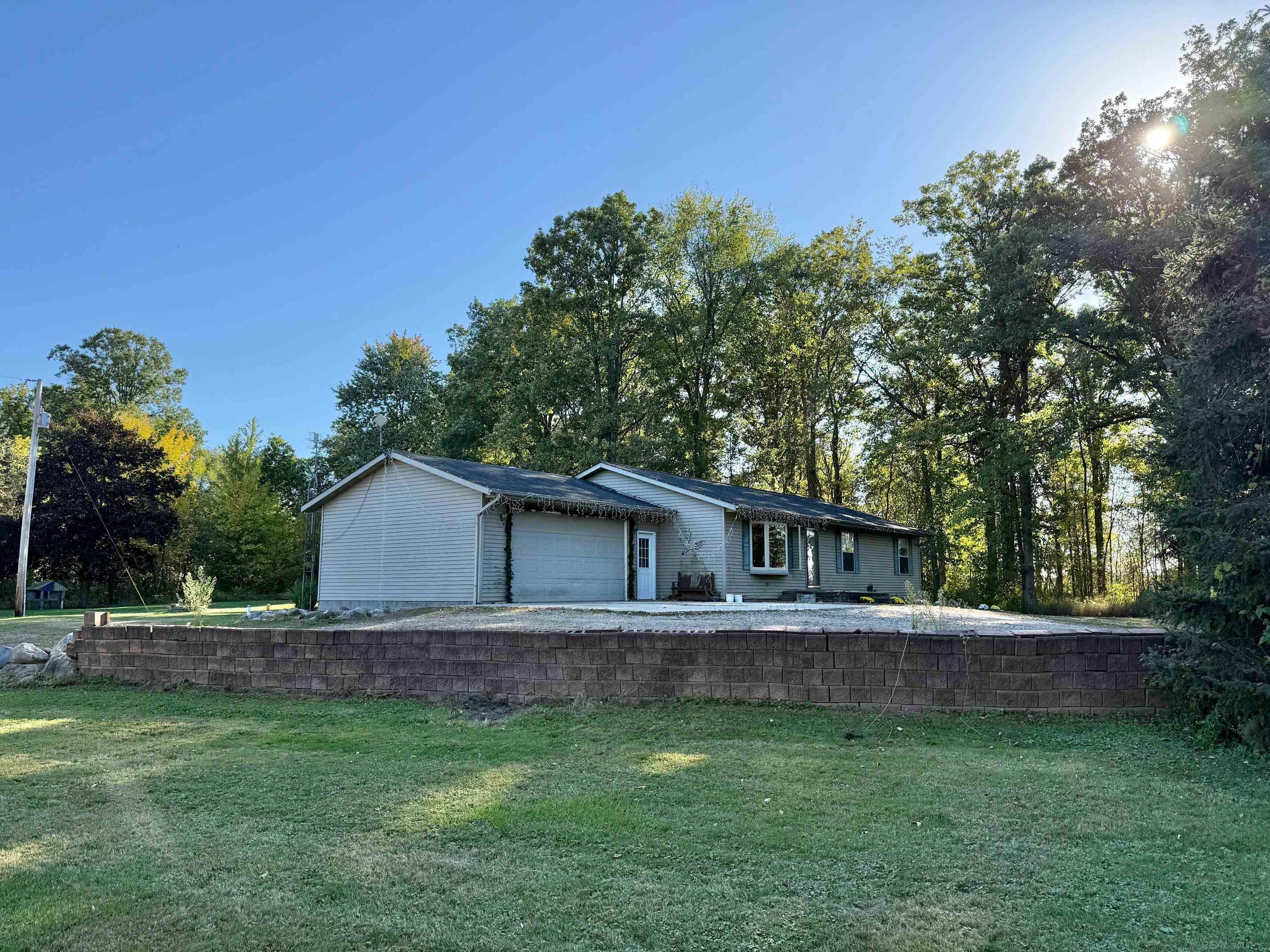 1195 W French Line Road, Sandusky, MI 48471 — front exterior
