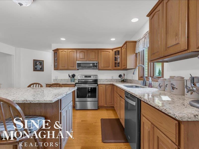 3228 Turnberry Lane, Port Huron, MI 48060 — Photo 10