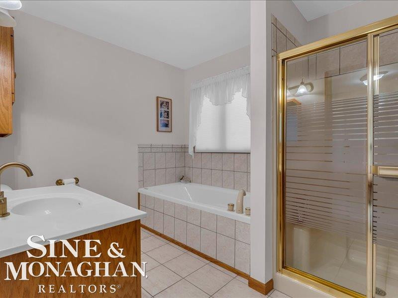 3228 Turnberry Lane, Port Huron, MI 48060 — Photo 14