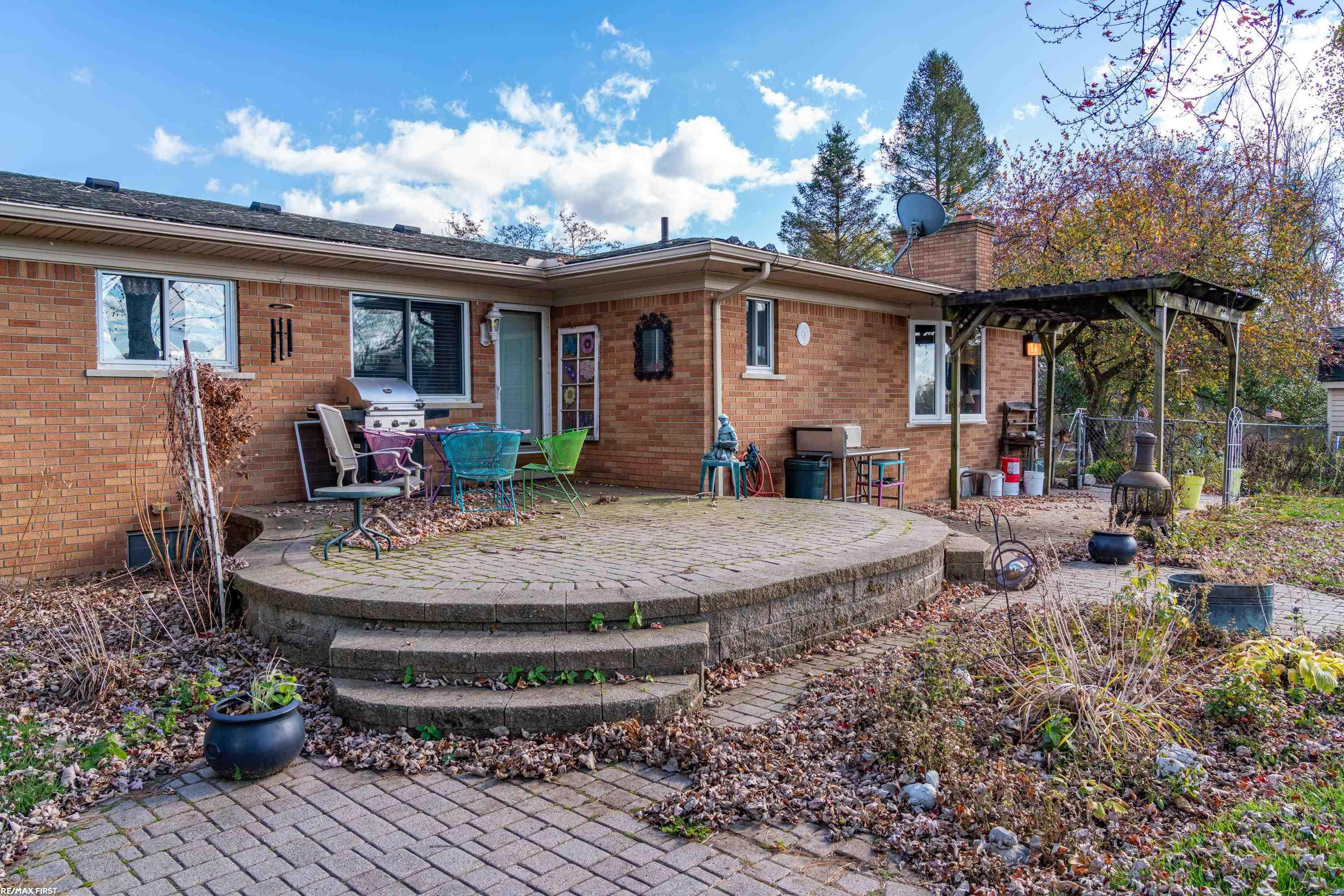 65301 Omo Road, MI 48050 — Photo 12