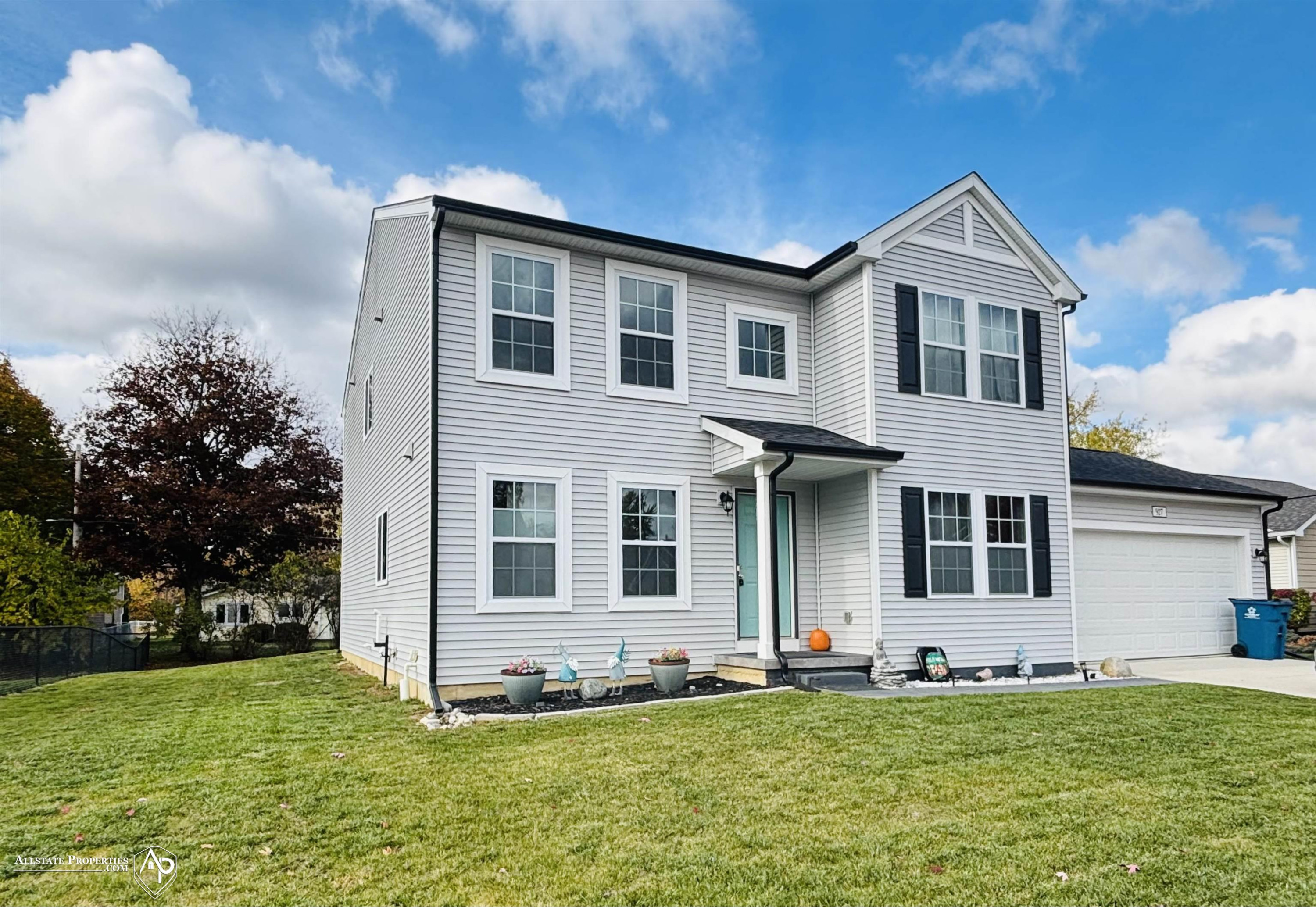 927 Village Drive, Davison, MI 48423 — front exterior