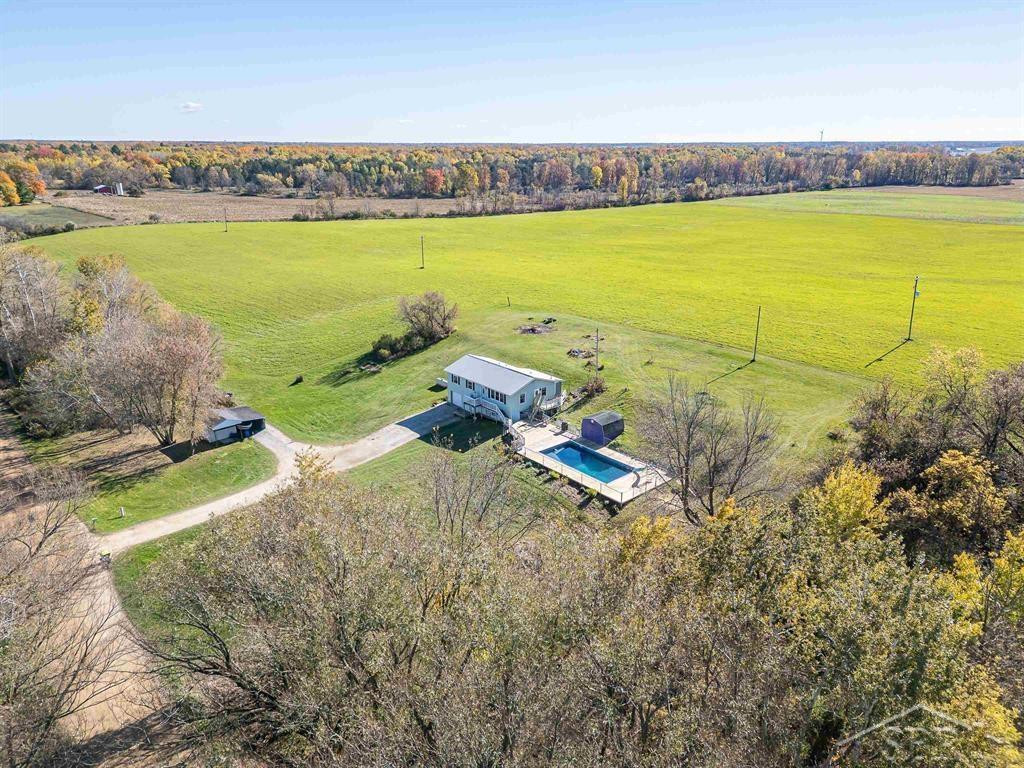 8100 E Grass Lake Road, Clare, MI 48617 — Photo 36