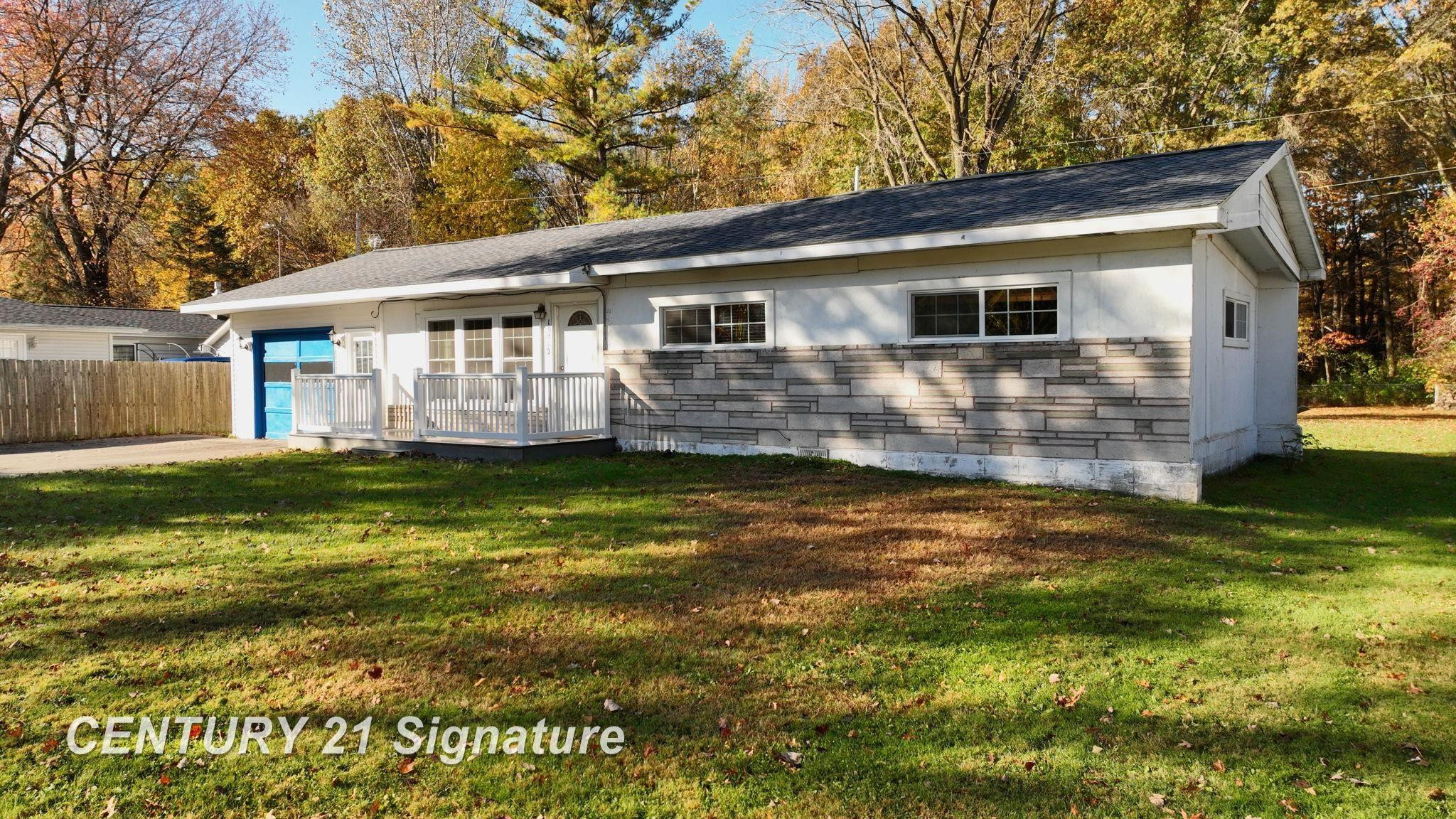 10462 S Graham Road, Saint Charles, MI 48655 — Photo 2