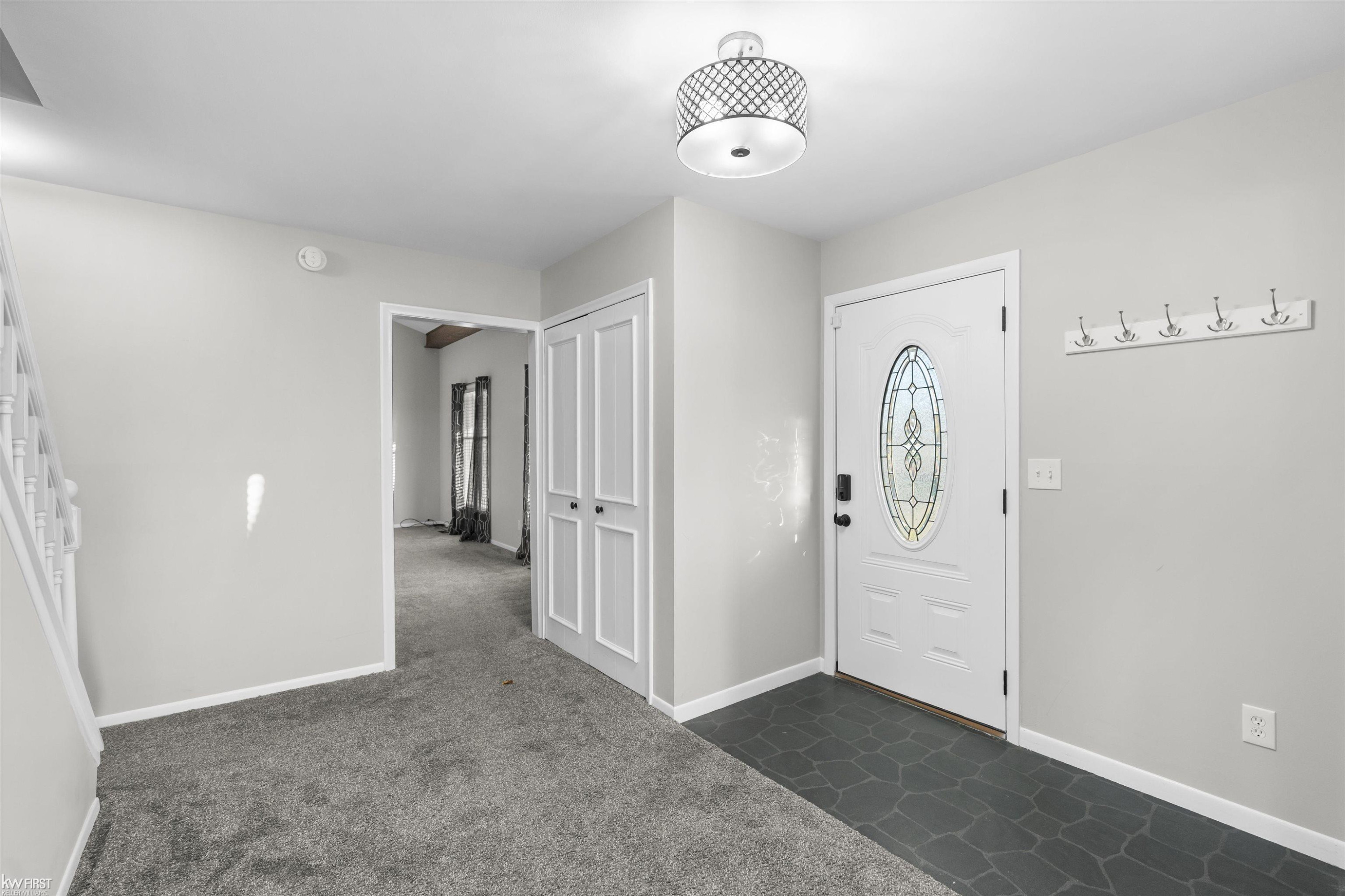 7042 CORUNNA Road, Swartz Creek, MI 48473 — Photo 11