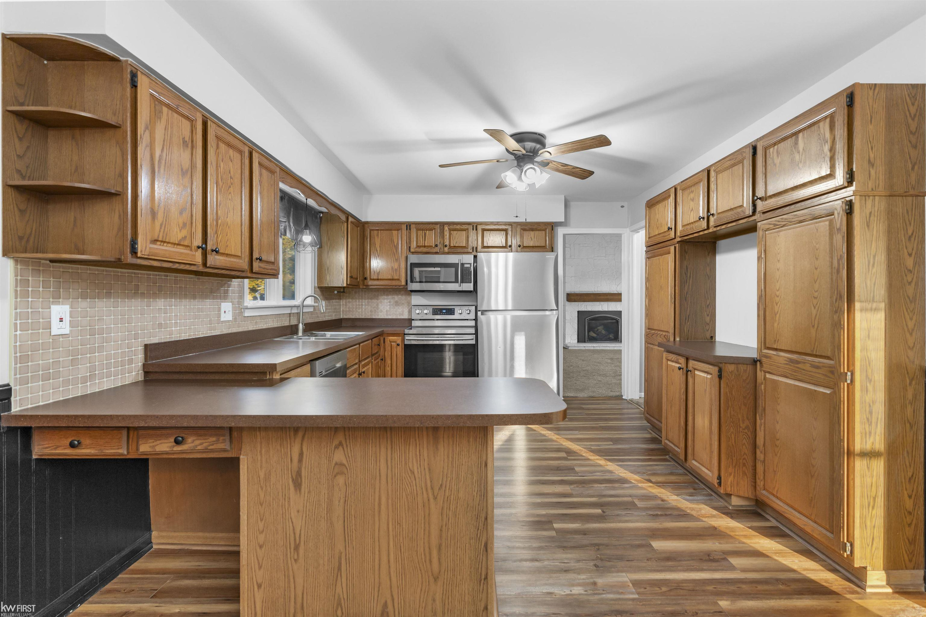 7042 CORUNNA Road, Swartz Creek, MI 48473 — Photo 20