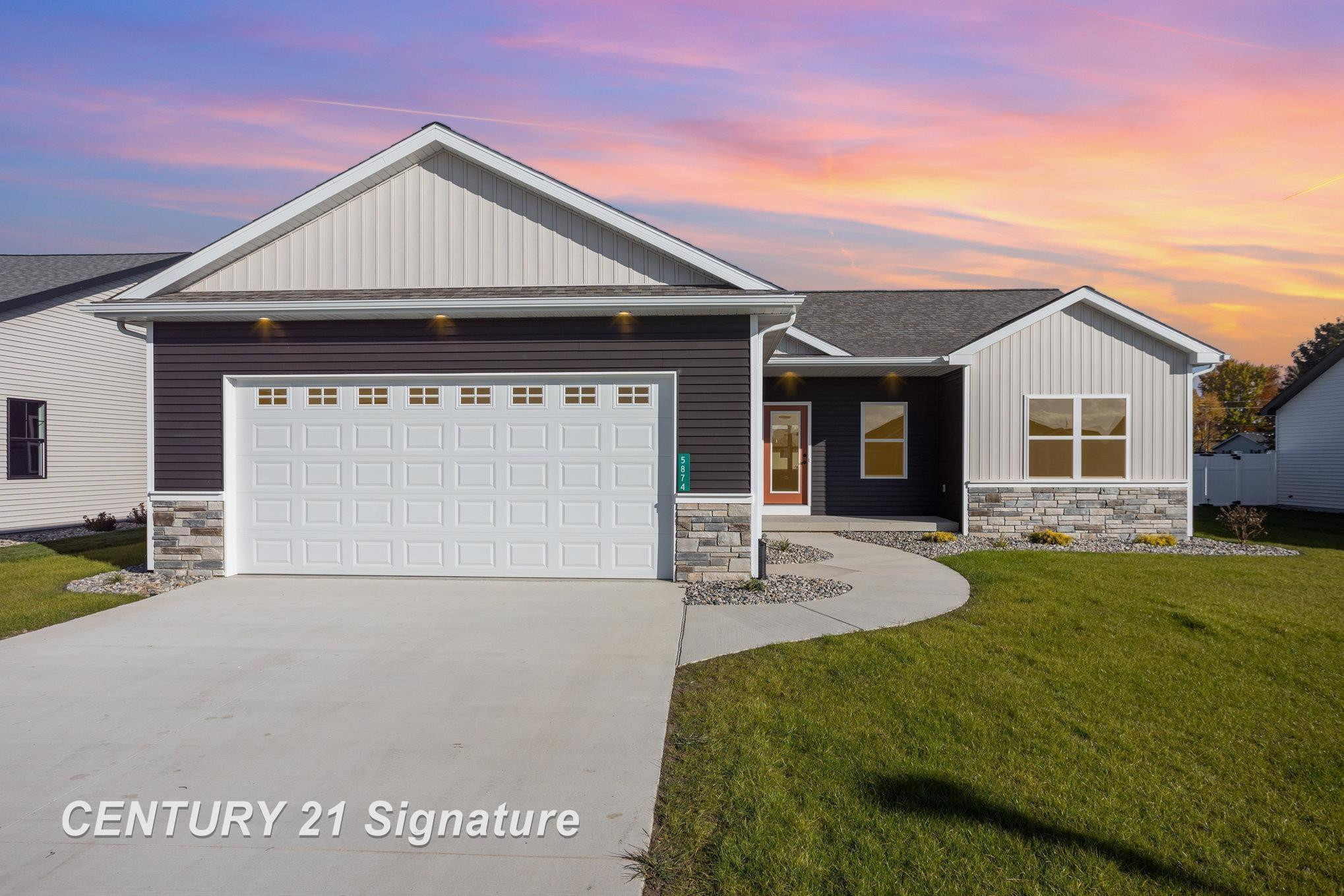 5874 Diamond Meadows Lane, Freeland, MI, 48623