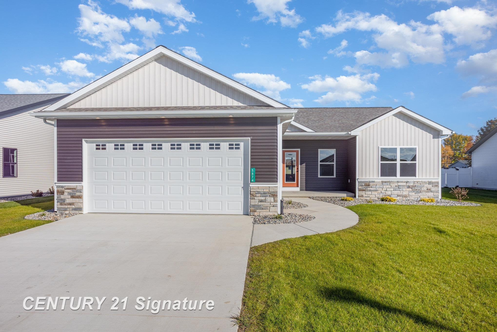 5874 Diamond Meadows Lane, Freeland, MI, 48623