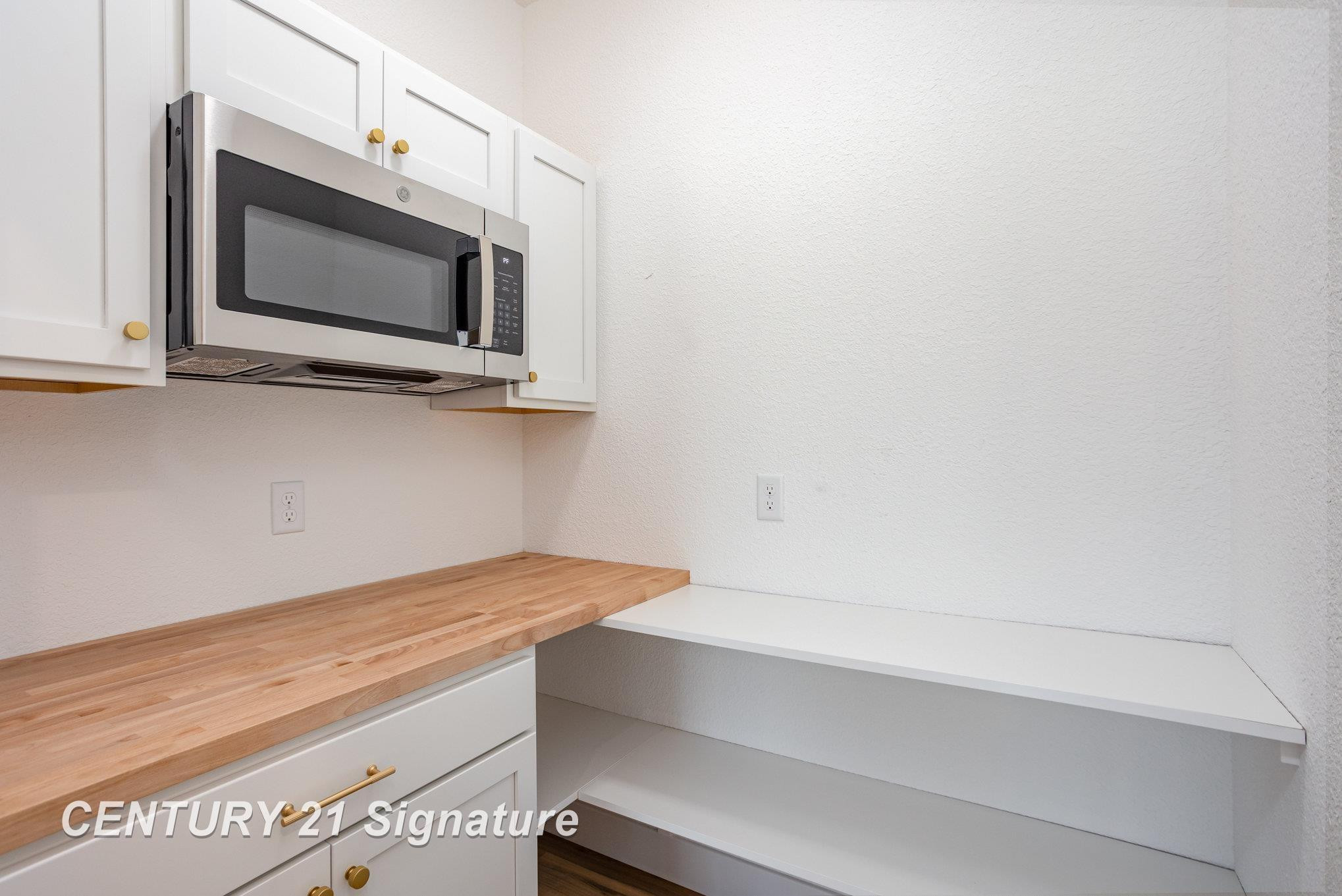 5874 Diamond Meadows Lane, Freeland, MI, 48623