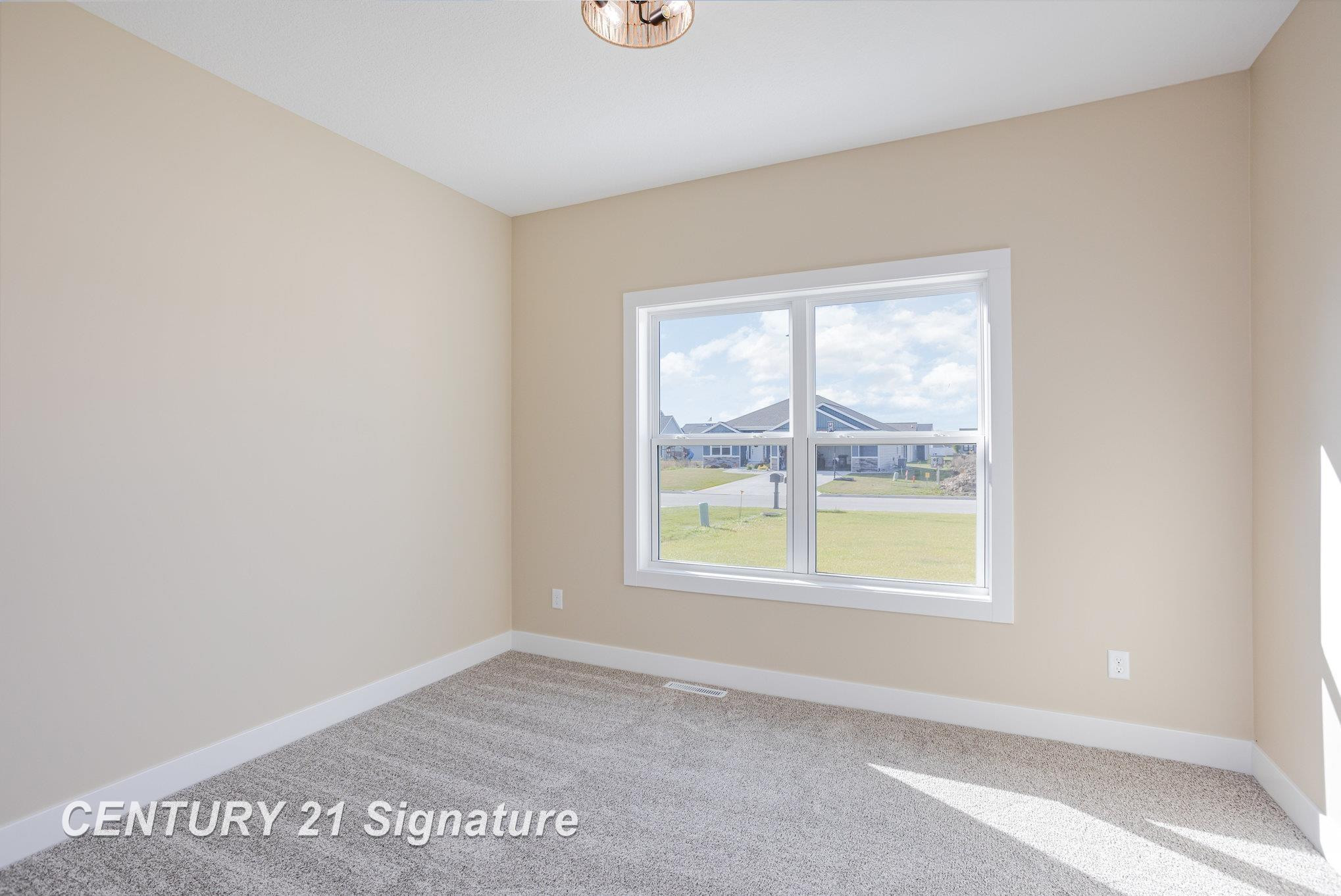 5874 Diamond Meadows Lane, Freeland, MI, 48623