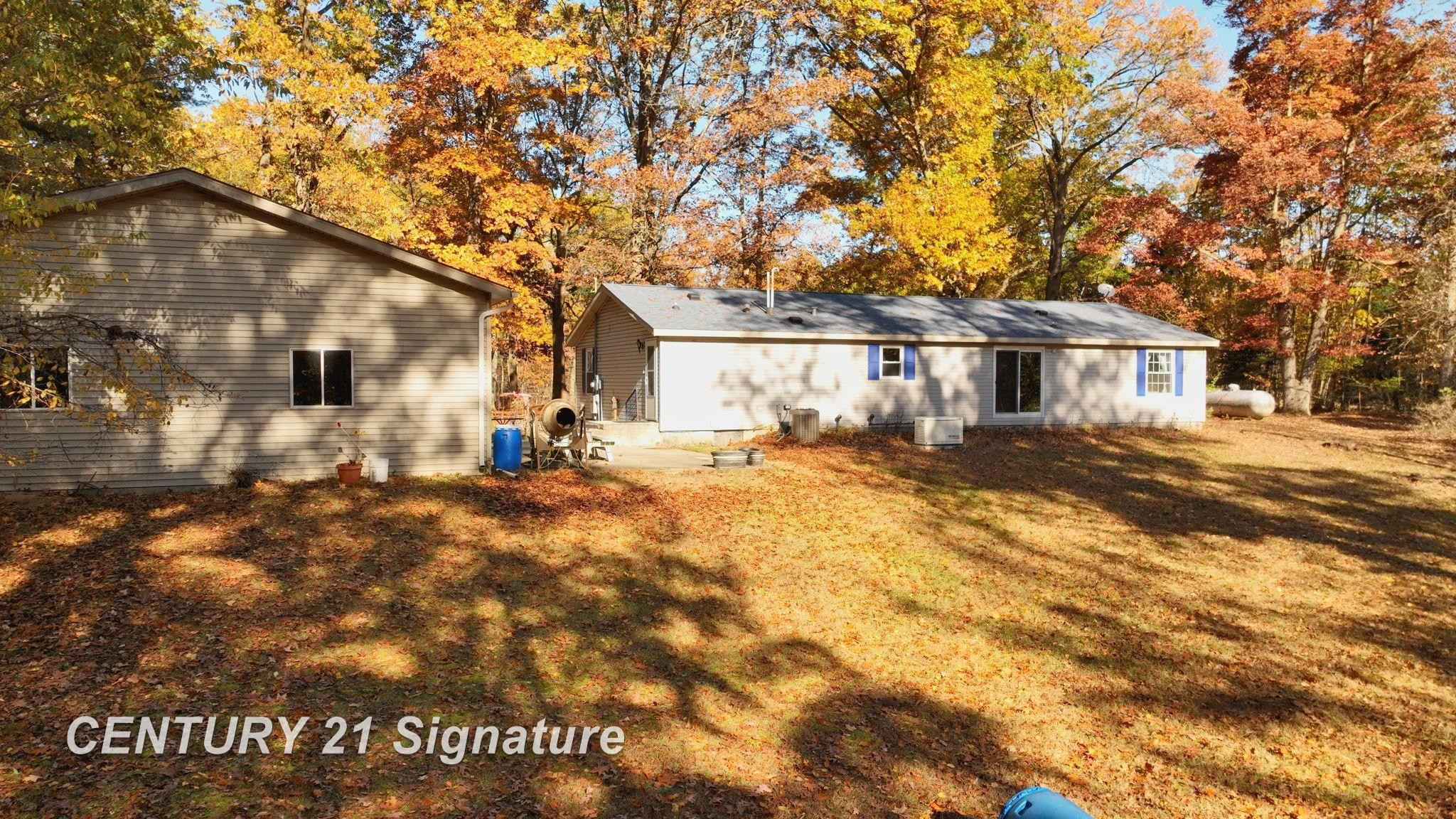 9847 S Oakley Road, Saint Charles, MI 48655 — Photo 4