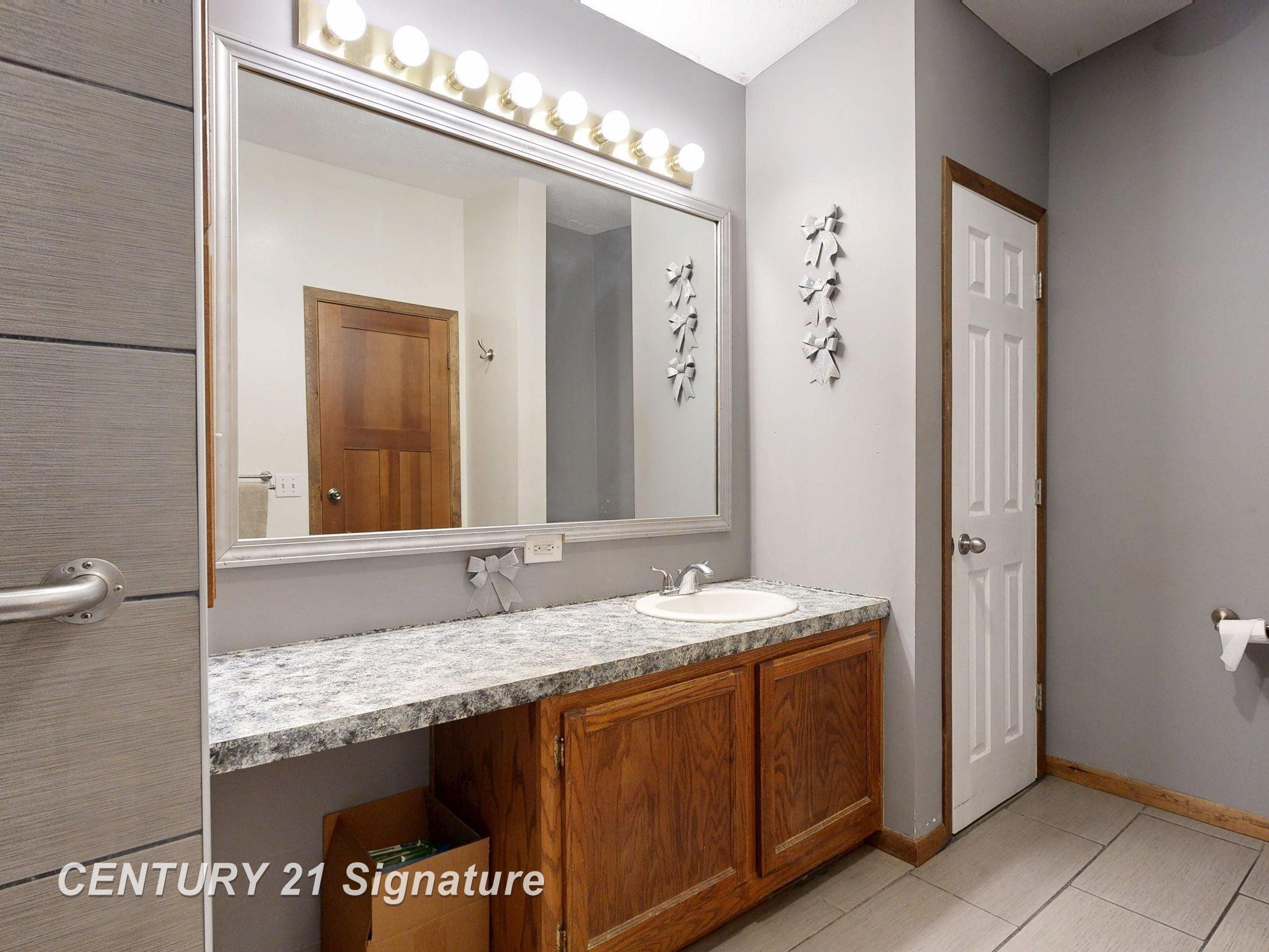 9847 S Oakley Road, Saint Charles, MI 48655 — Photo 23