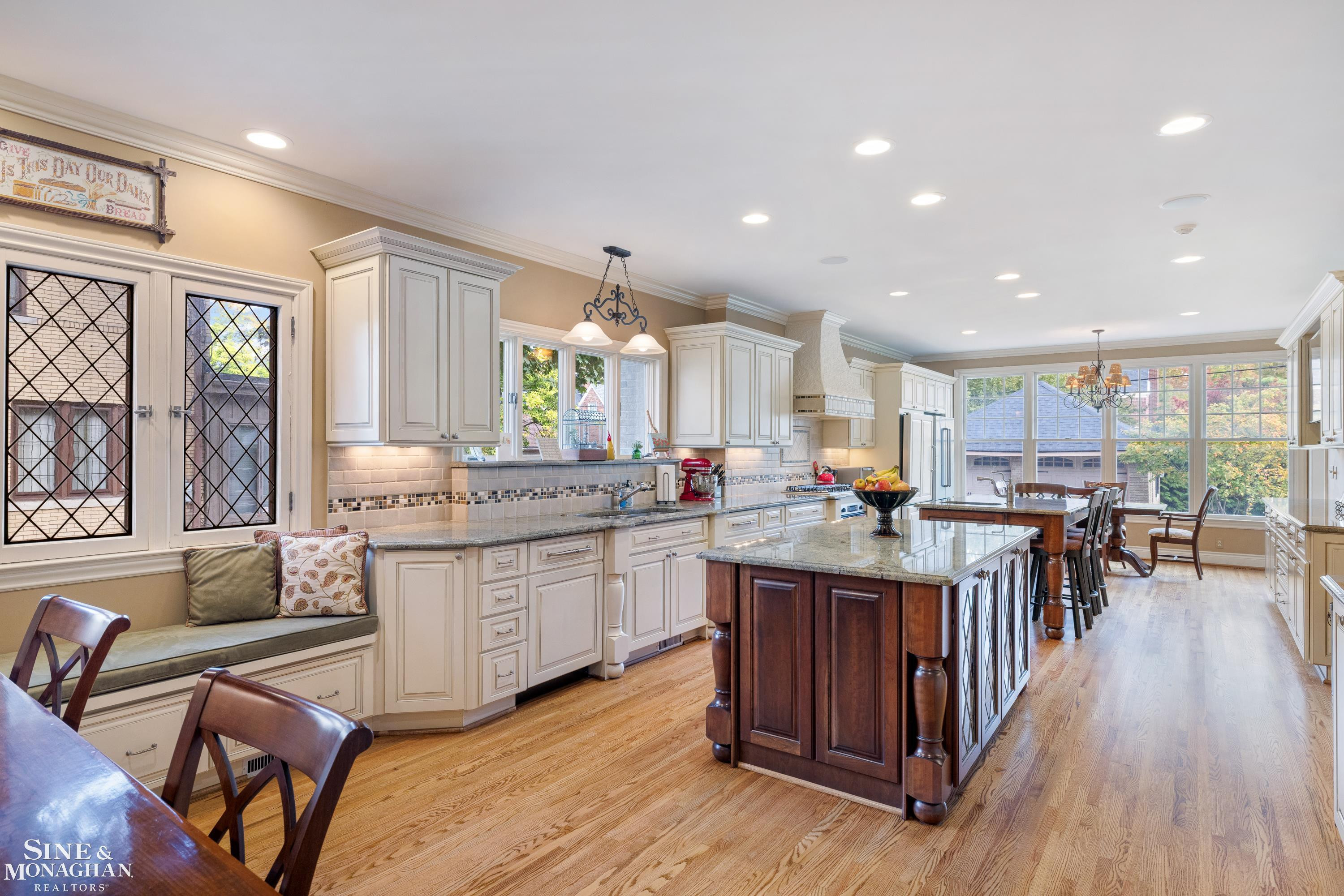 1148 Devonshire Road, Grosse Pointe Park, MI 48230 — Photo 31