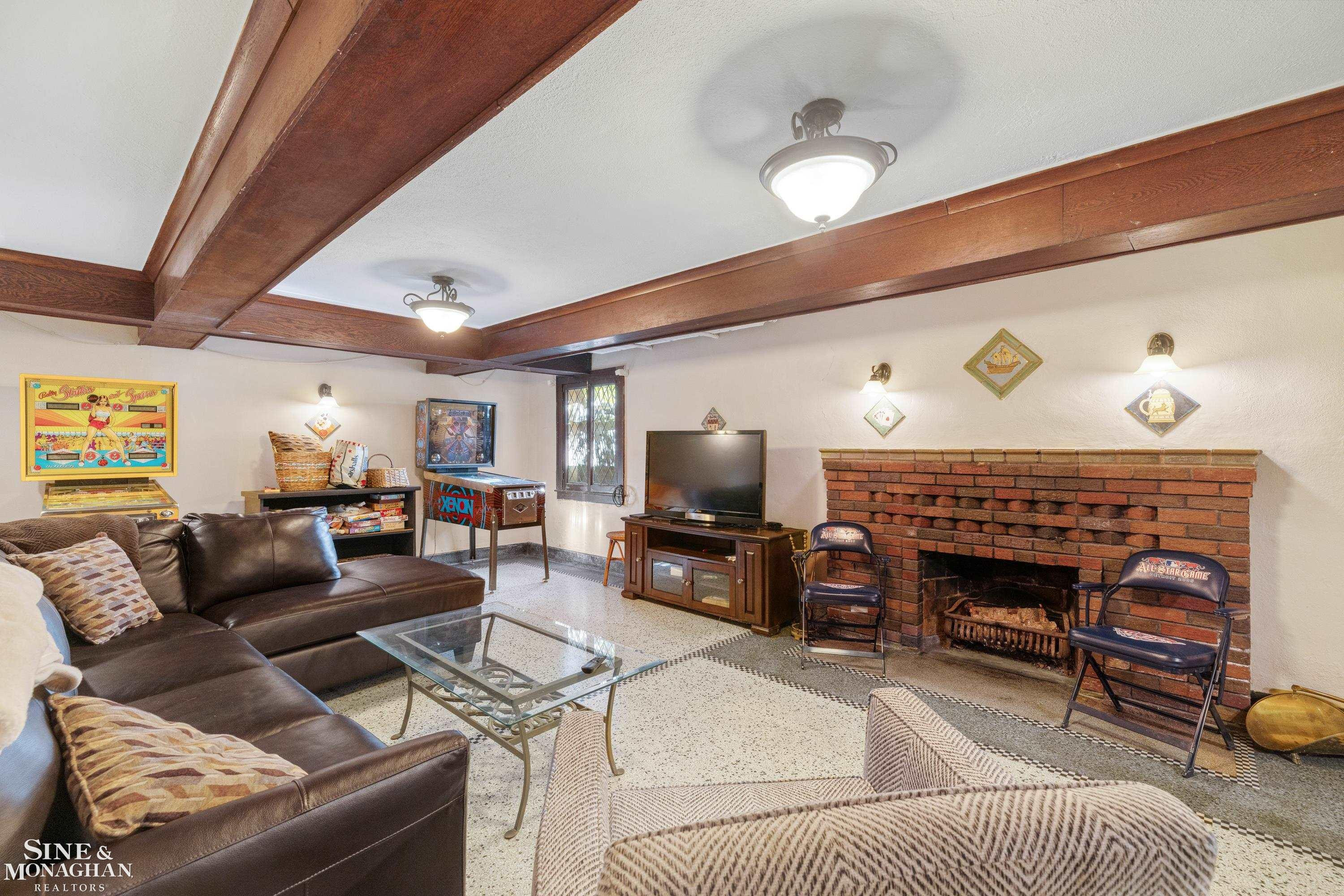 1148 Devonshire Road, Grosse Pointe Park, MI 48230 — Photo 70