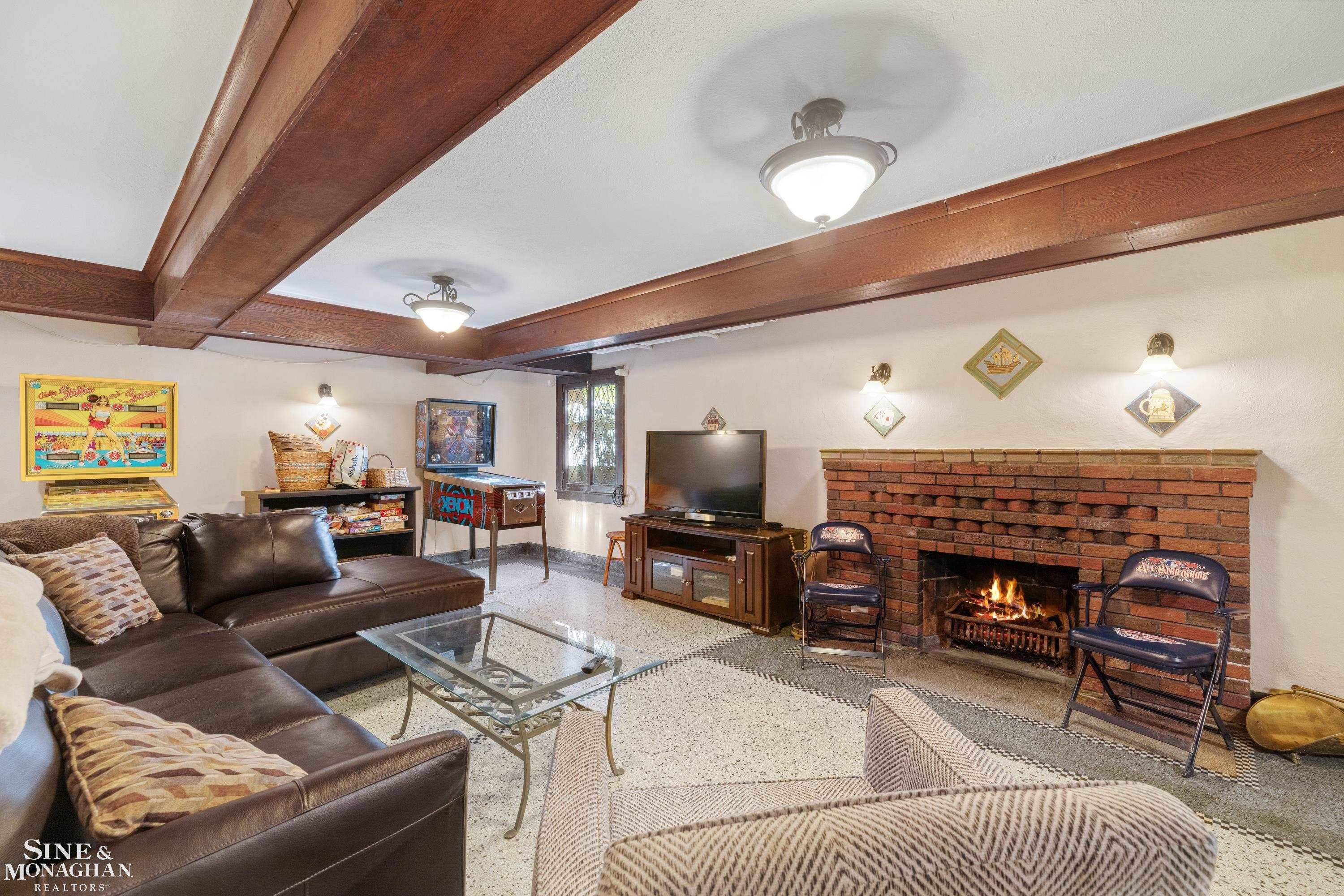 1148 Devonshire Road, Grosse Pointe Park, MI 48230 — Photo 71