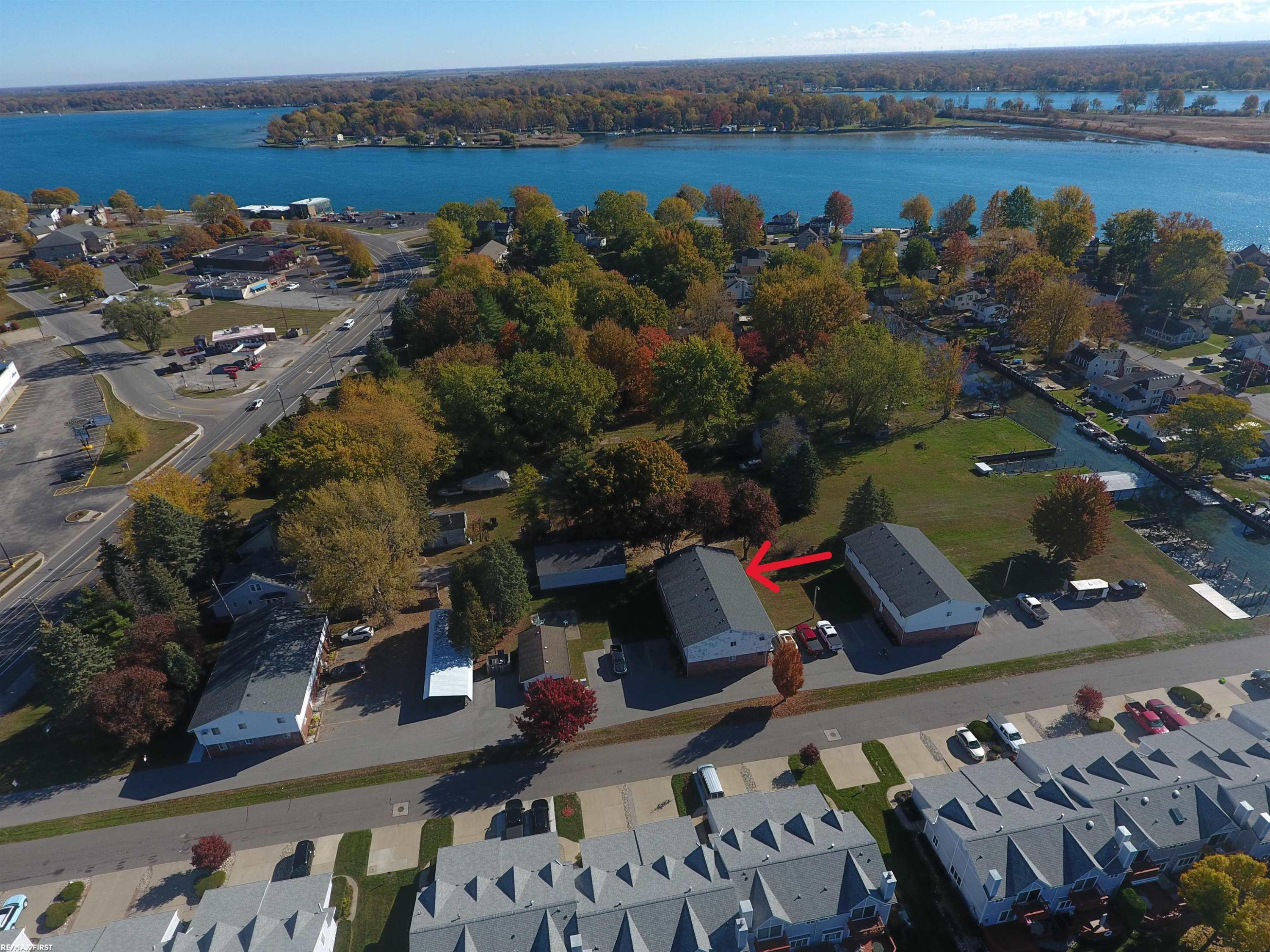 587 Pointe Tremble Road, 6, Algonac, MI 48001 — Photo 3