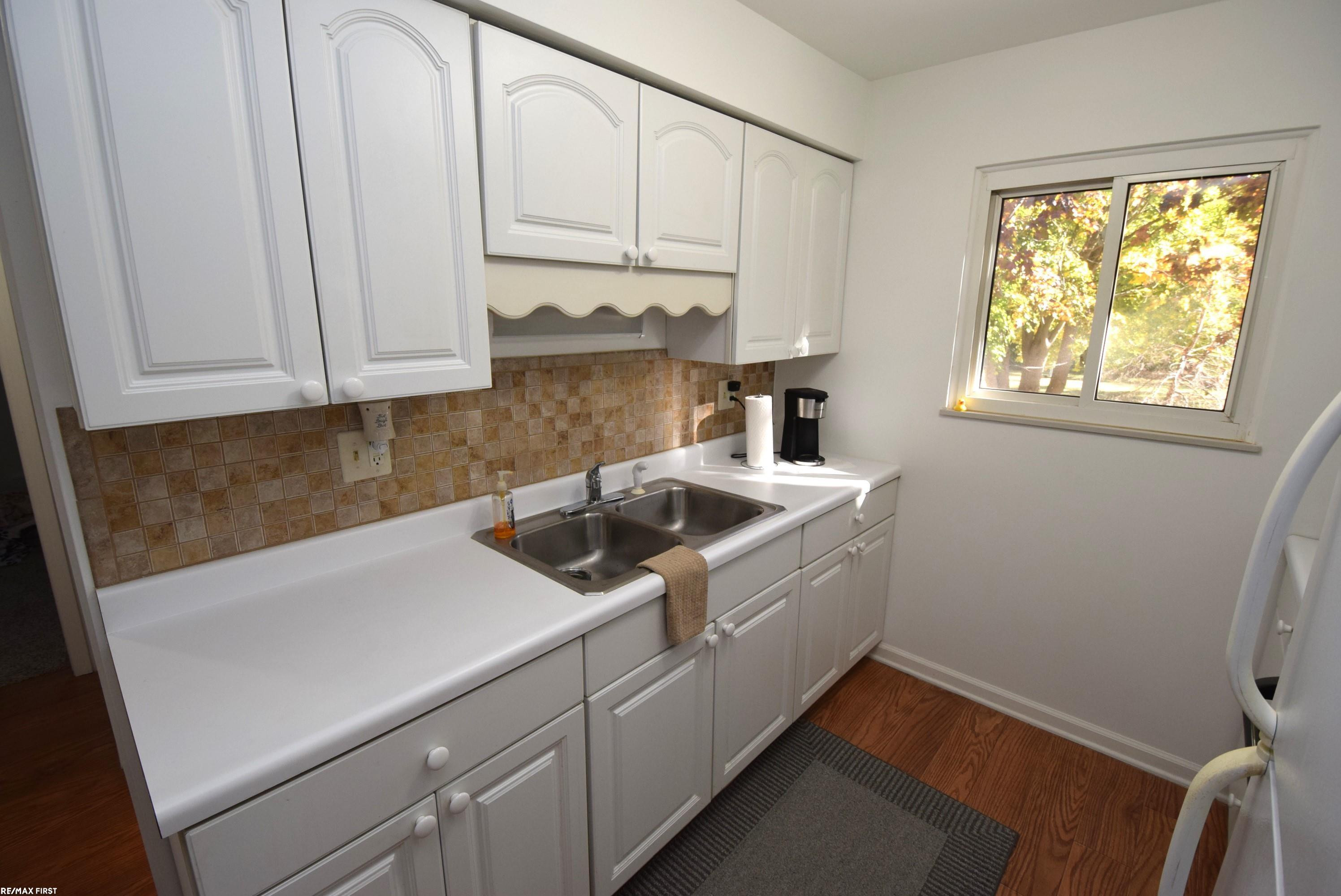 587 Pointe Tremble Road, 6, Algonac, MI 48001 — Photo 16