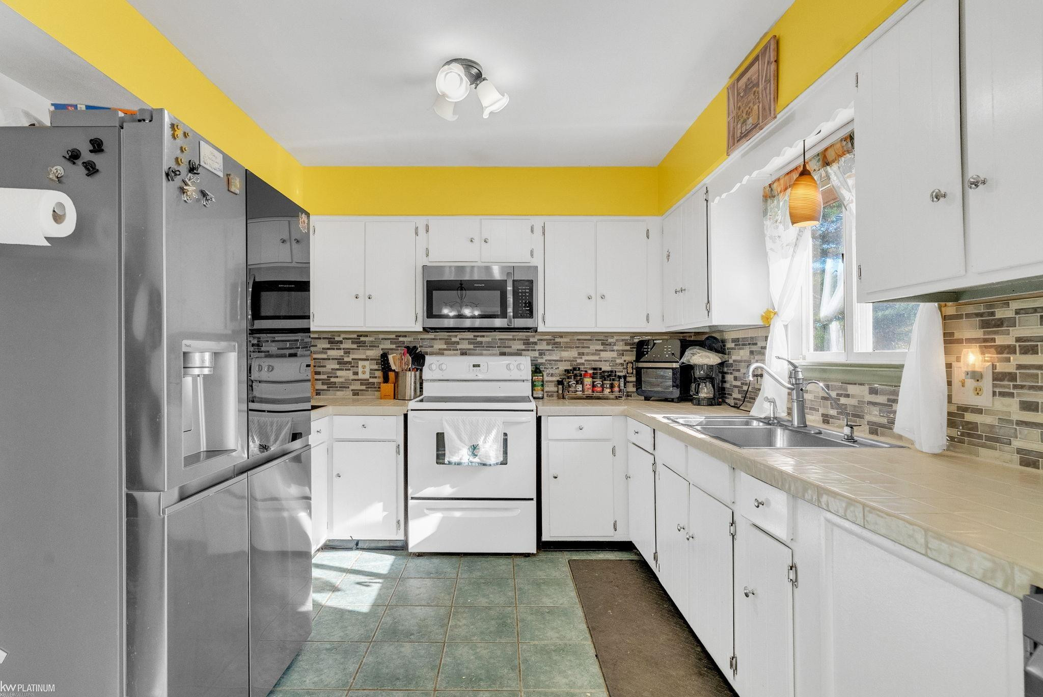 15183 Yale Road, MI 48097 — Photo 21