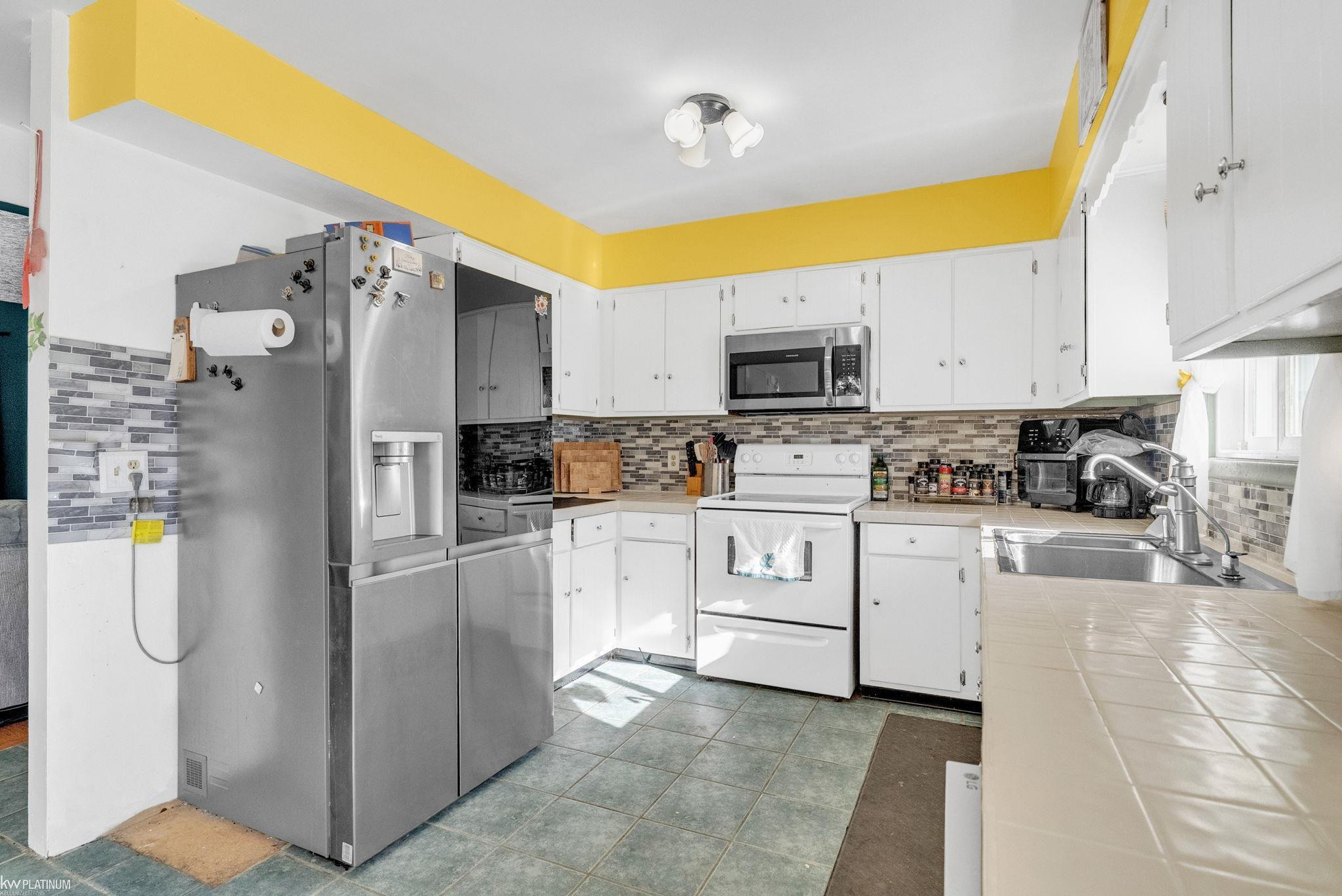 15183 Yale Road, MI 48097 — Photo 22