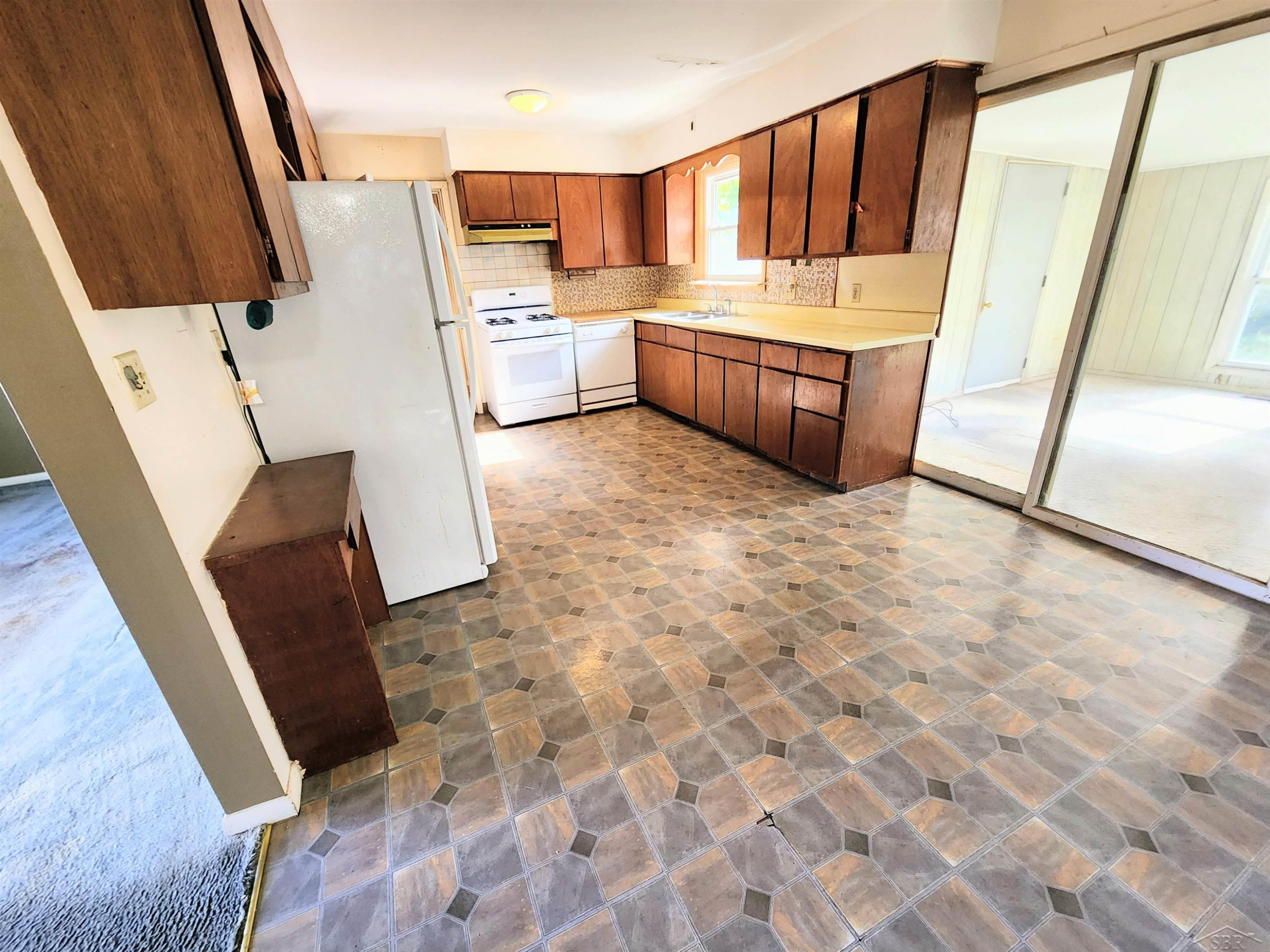 5735 W Freeland Road, Freeland, MI 48623 — Photo 5