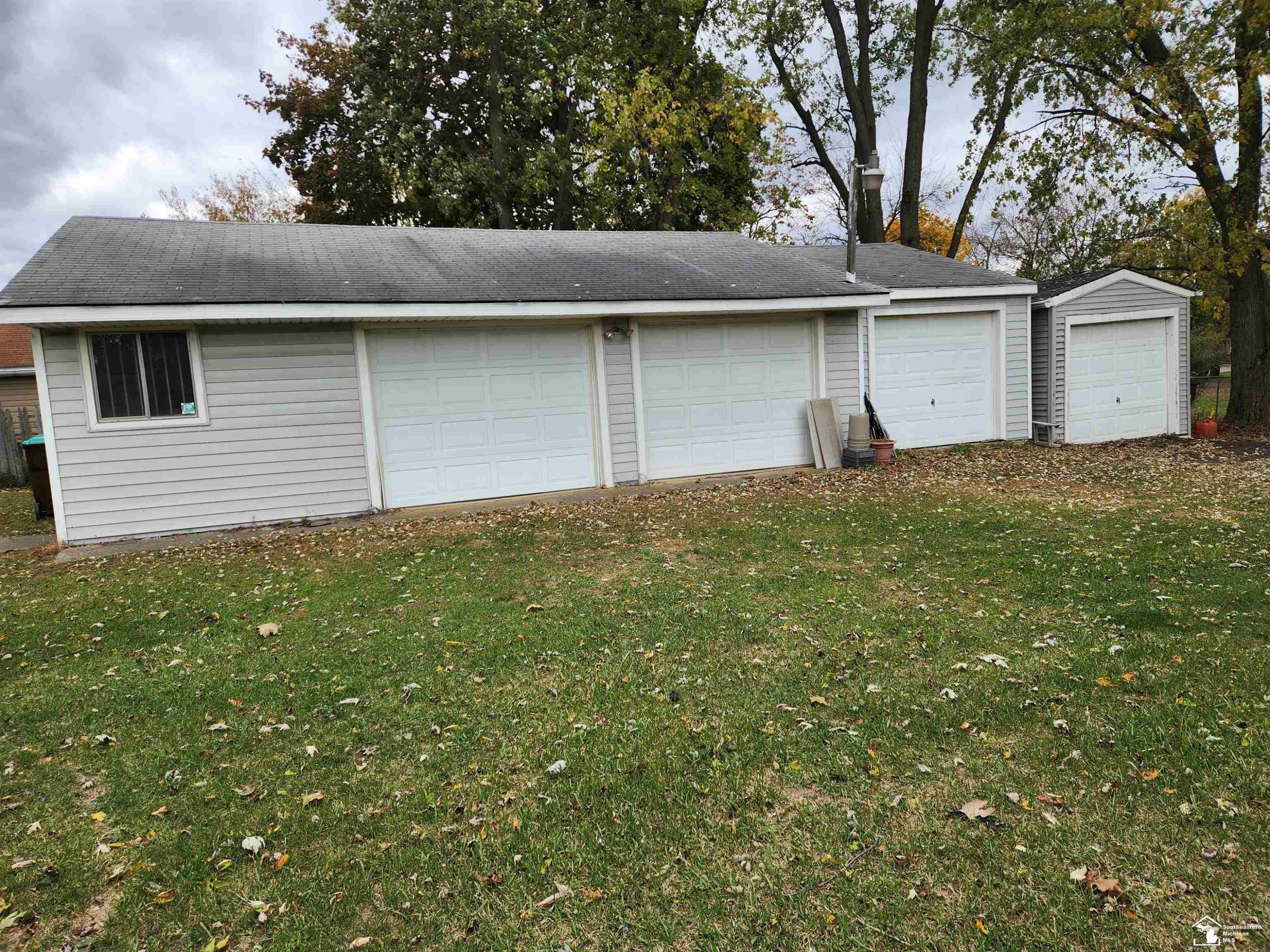 6215 Custer Avenue, MI — Photo 2