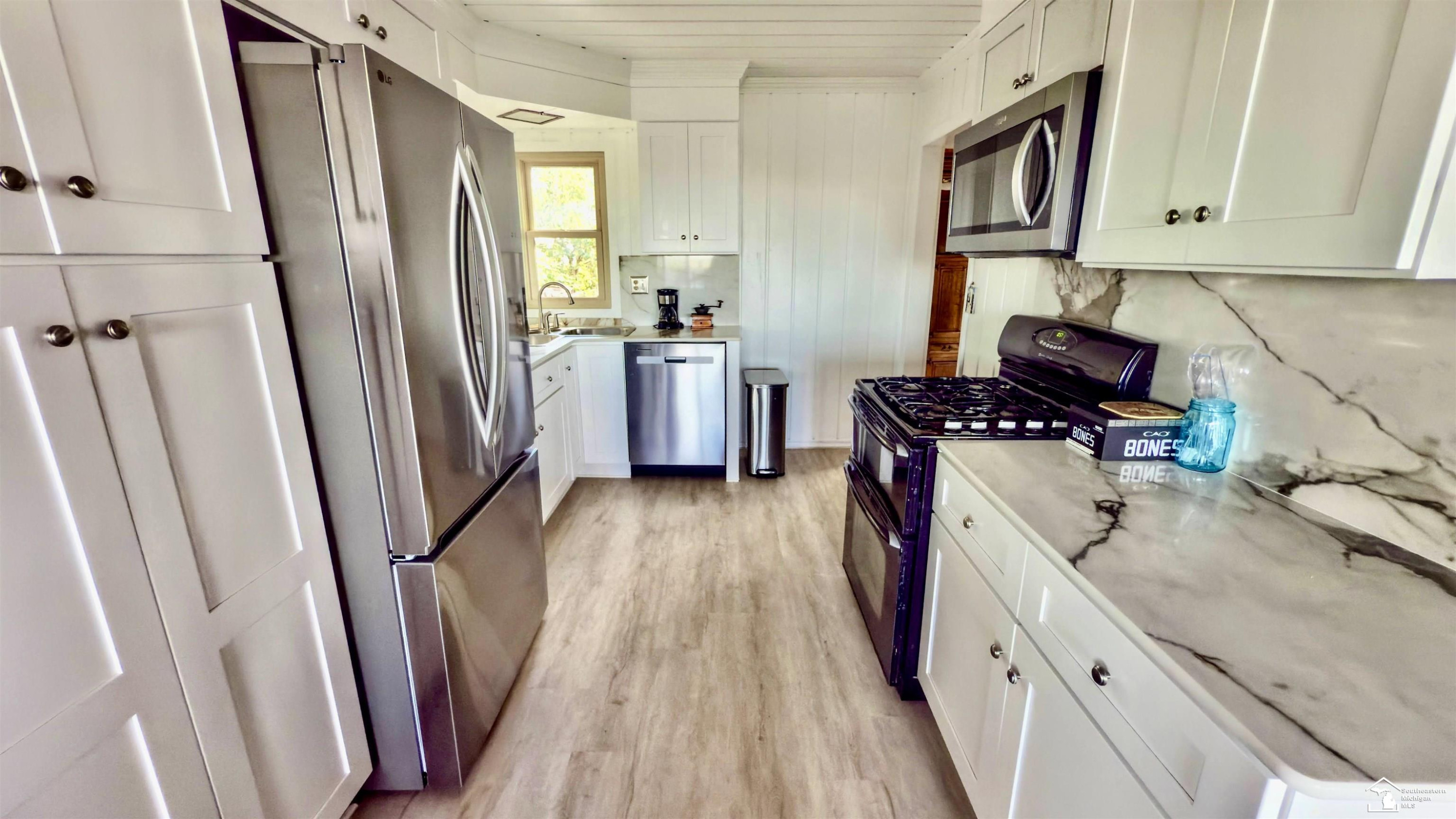 3515 Lakeshore Drive, Newport, MI 48166 — Photo 11