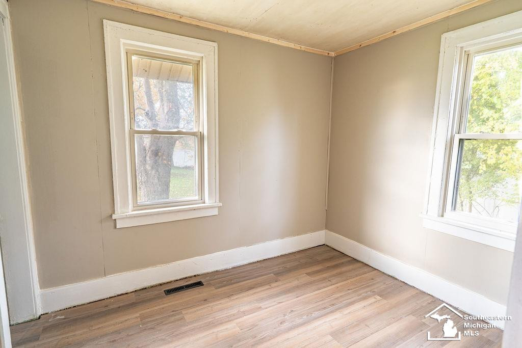 8258 N Dixie Highway, Newport, MI 48166 — Photo 10