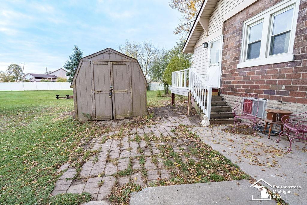8258 N Dixie Highway, Newport, MI 48166 — Photo 21