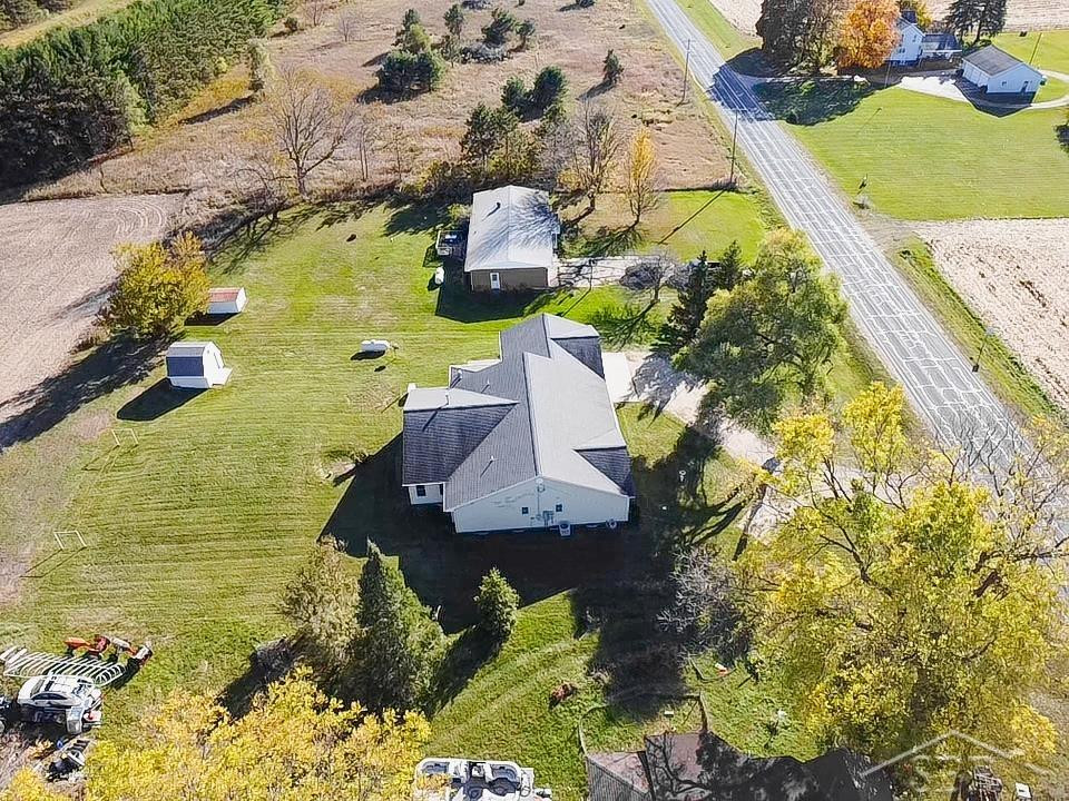 7333 S Shepherd Road, Shepherd, MI 48883 — Photo 6