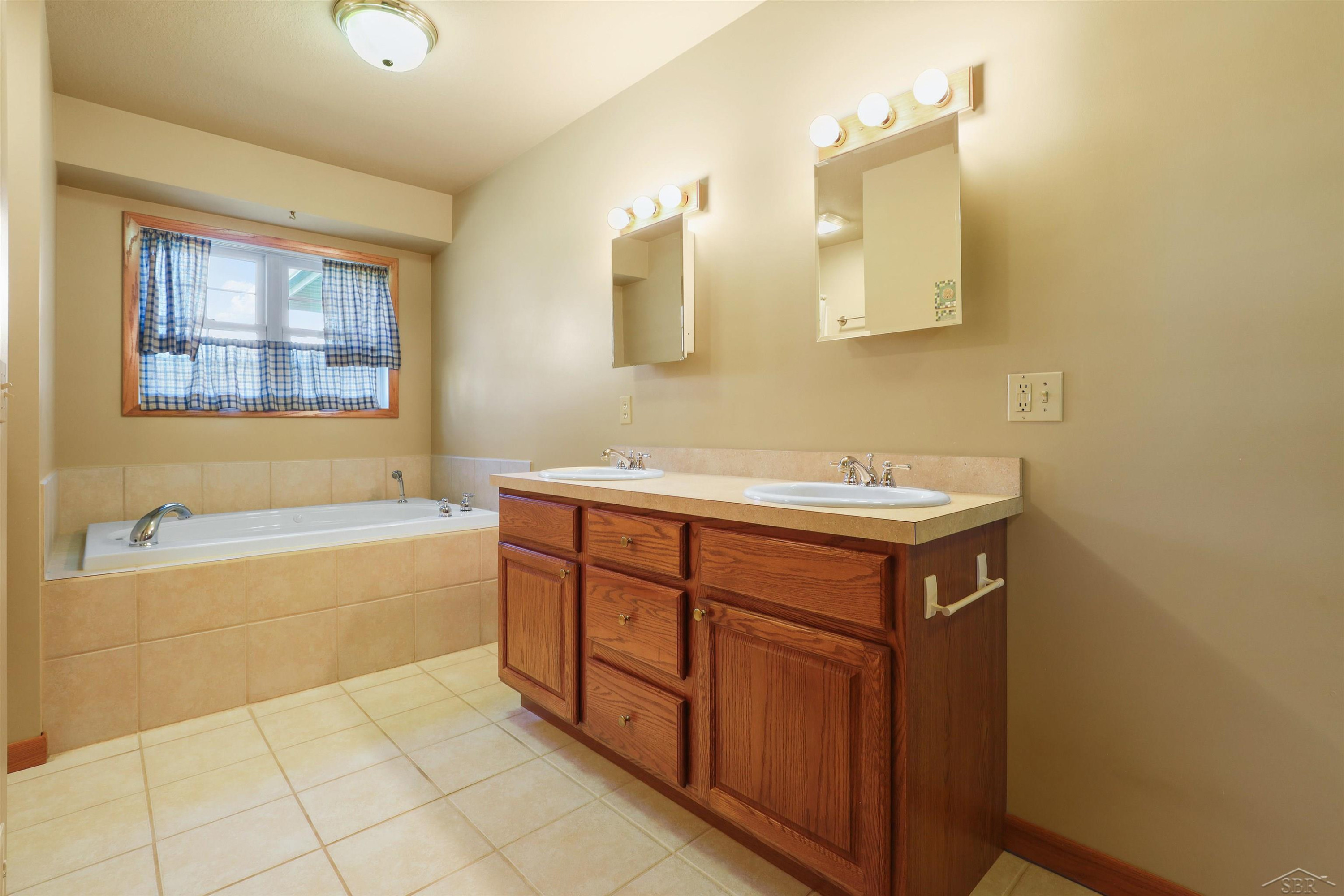 7333 S Shepherd Road, Shepherd, MI 48883 — Photo 38
