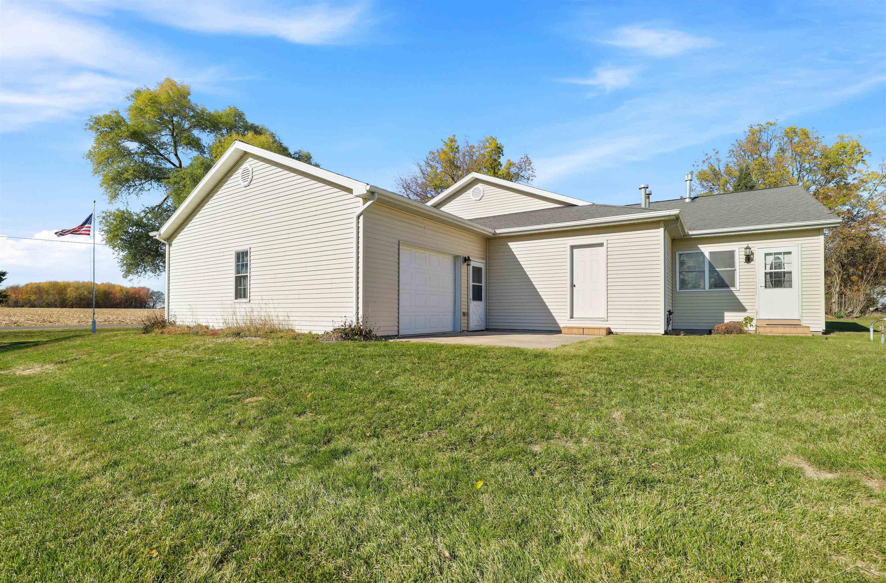 7333 S Shepherd Road, Shepherd, MI 48883 — Photo 65