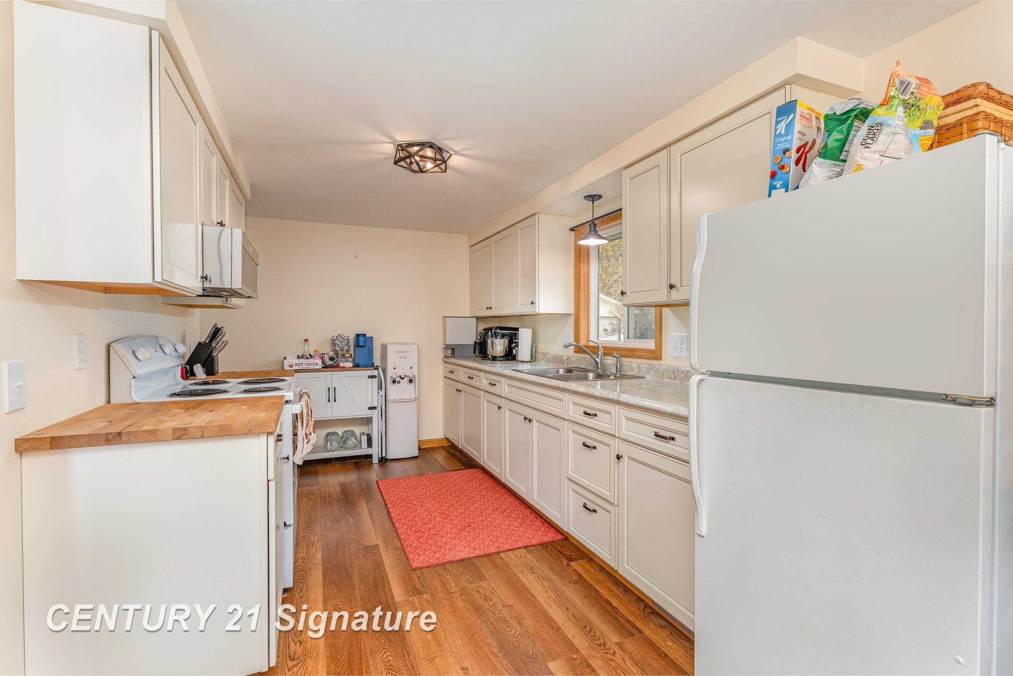 400 W Railway Street, Coleman, MI 48618 — Photo 5