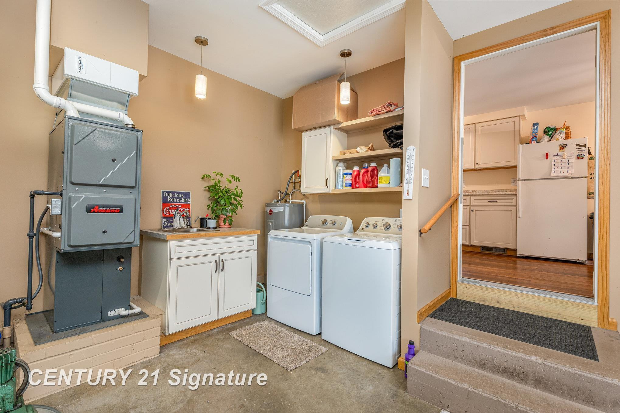 400 W Railway Street, Coleman, MI 48618 — Photo 12