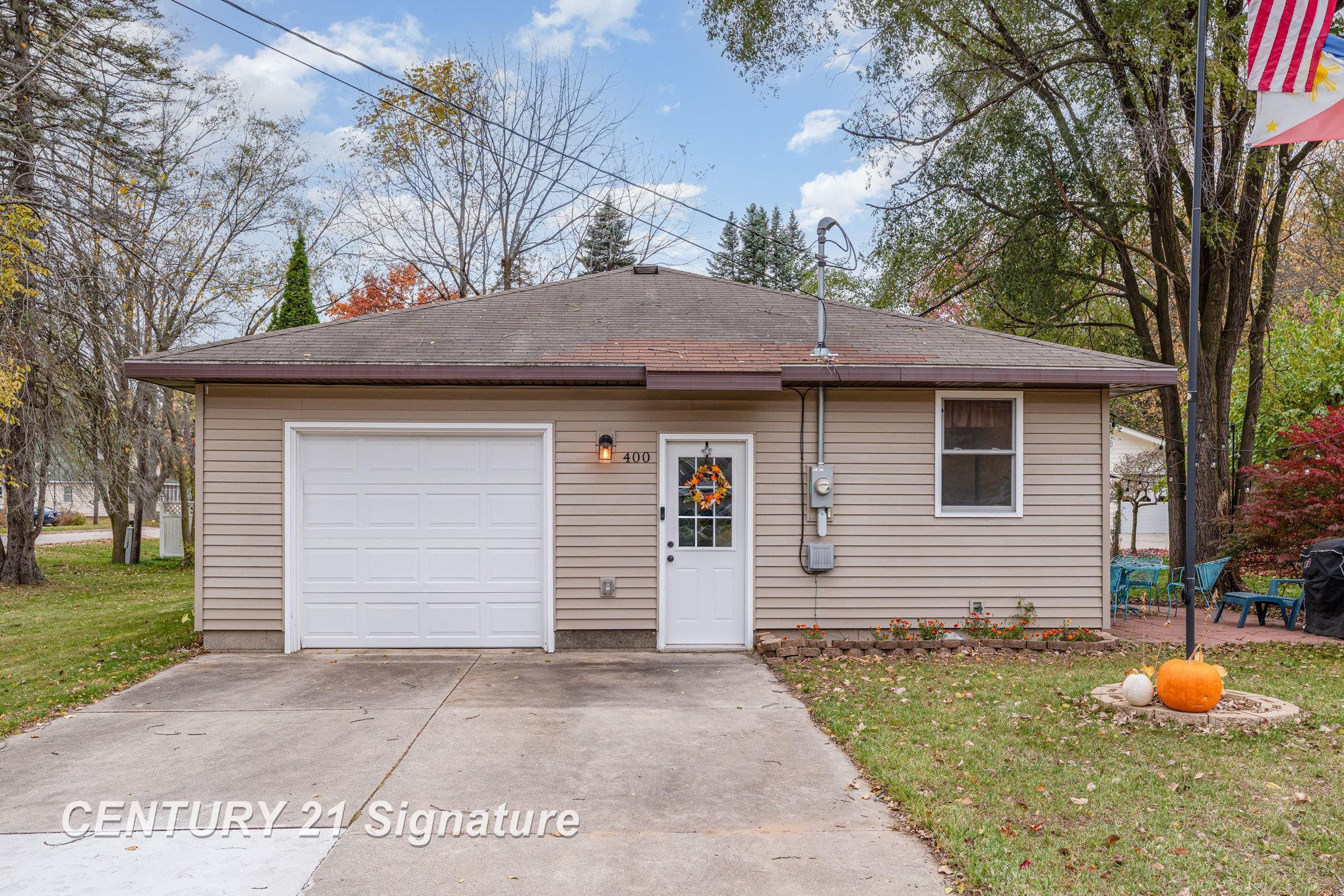 400 W Railway Street, Coleman, MI 48618 — Photo 16