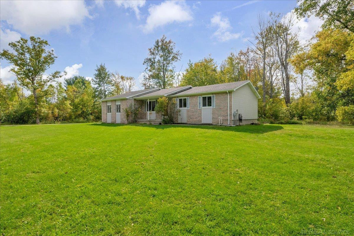 478 Bartlett Road, MI 48079 — Photo 2