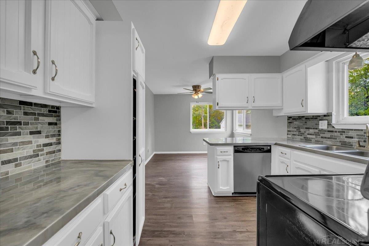 478 Bartlett Road, MI 48079 — Photo 6