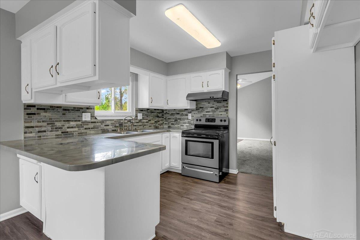 478 Bartlett Road, MI 48079 — Photo 7