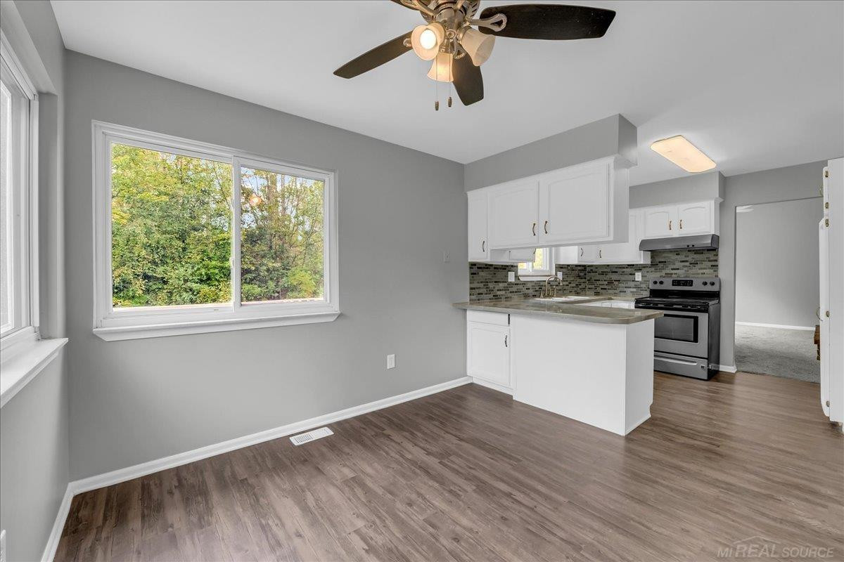 478 Bartlett Road, MI 48079 — Photo 9