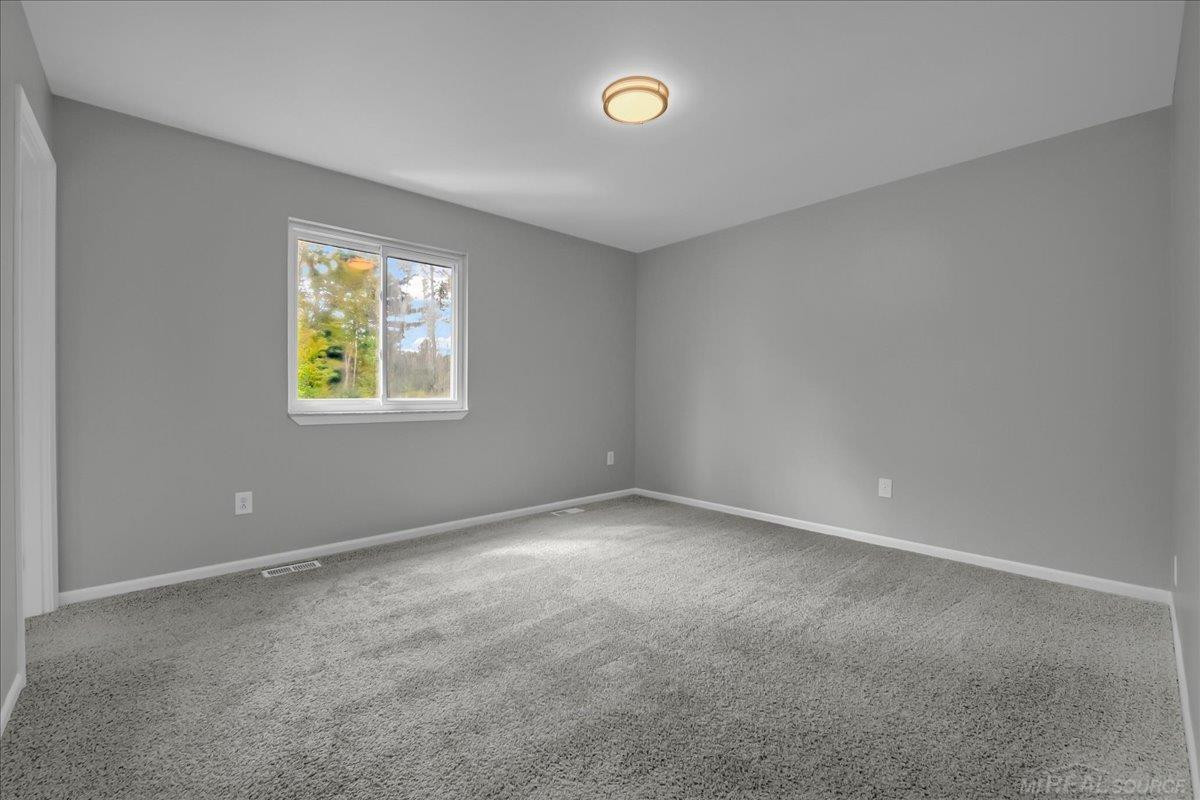 478 Bartlett Road, MI 48079 — Photo 11