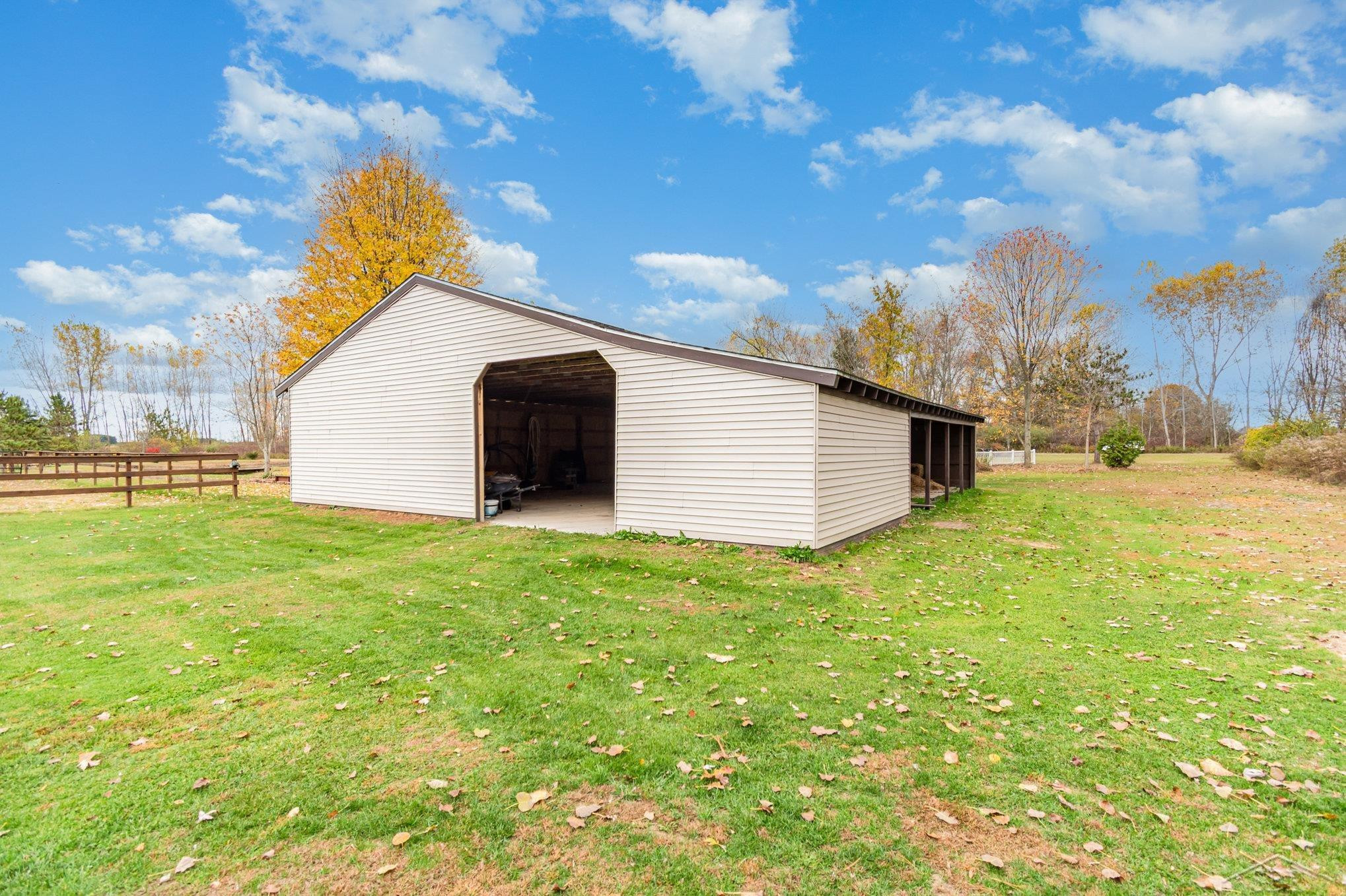 2626 E Laporte Road, Hemlock, MI 48626 — Photo 23