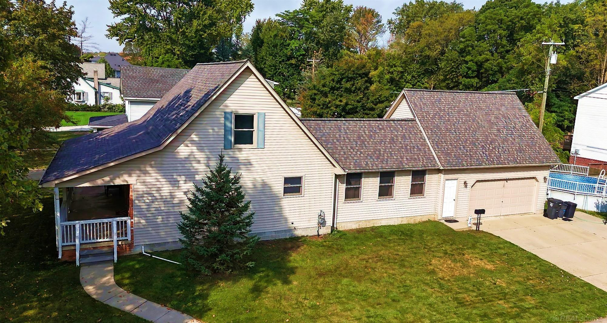315 E Saint Clair Street, MI 48065 — Photo 4