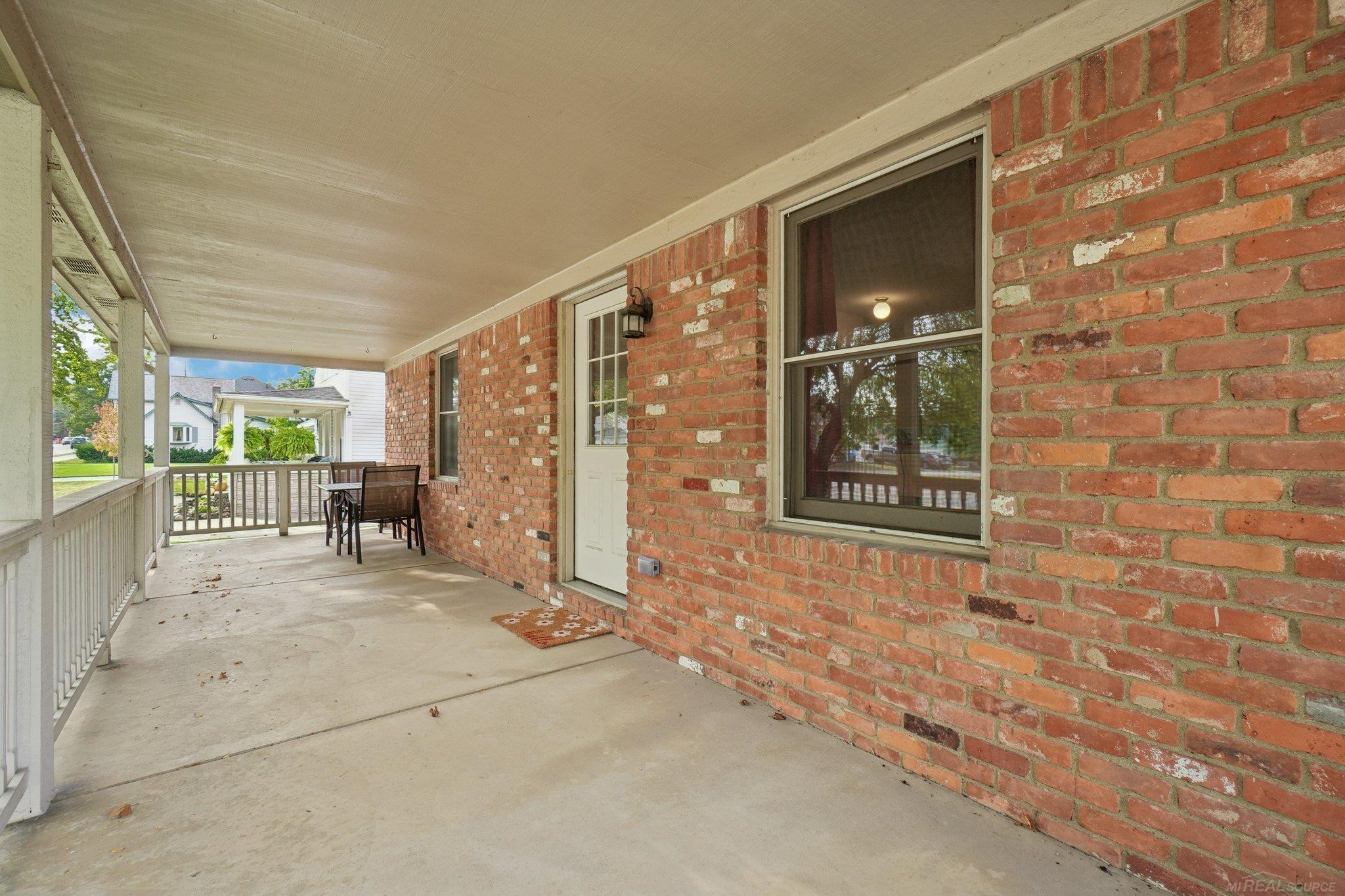 315 E Saint Clair Street, MI 48065 — Photo 8