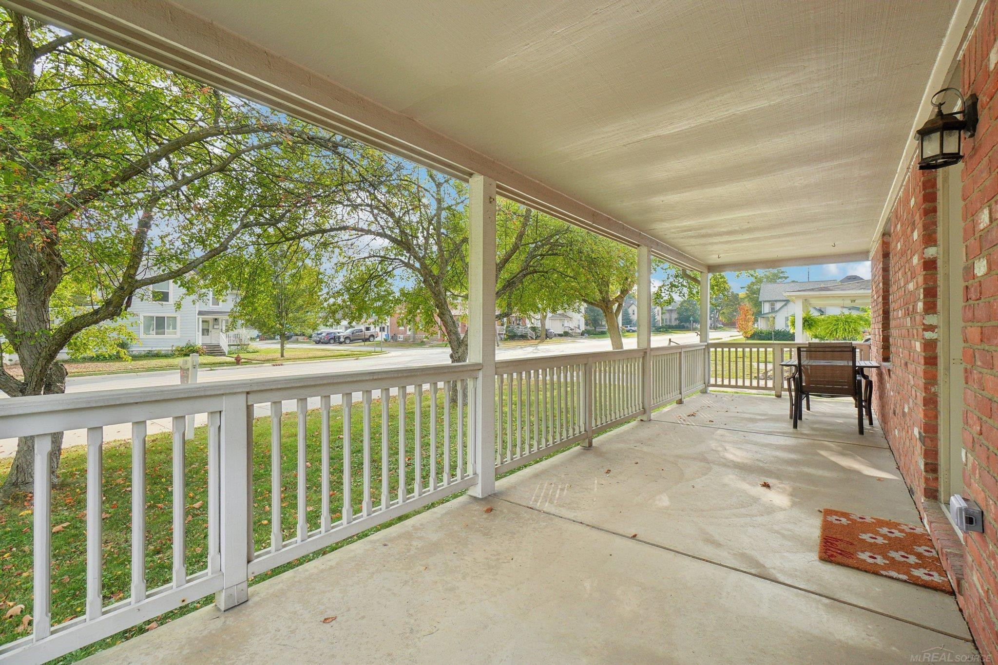 315 E Saint Clair Street, MI 48065 — Photo 9