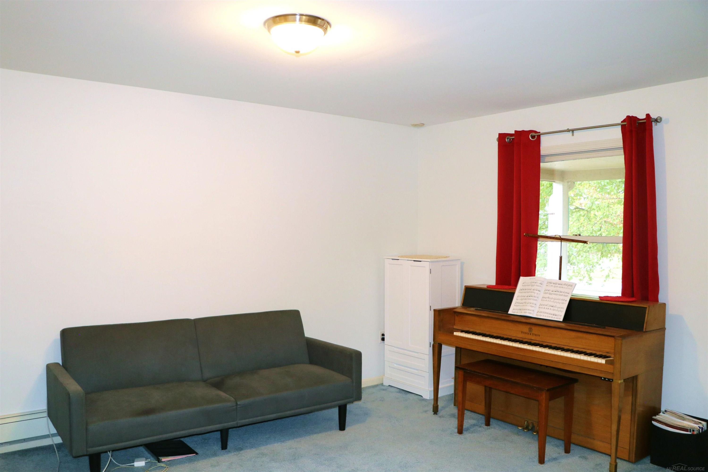 315 E Saint Clair Street, MI 48065 — Photo 14