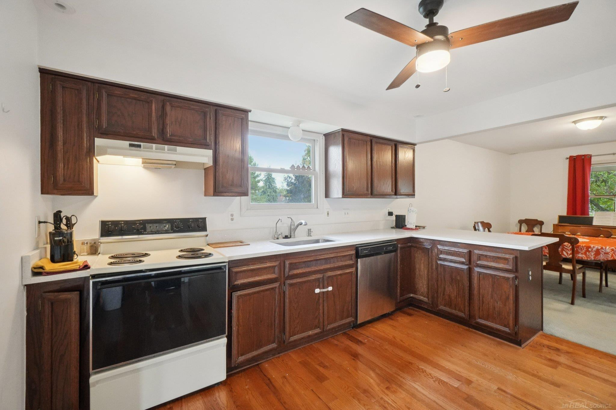 315 E Saint Clair Street, MI 48065 — Photo 21