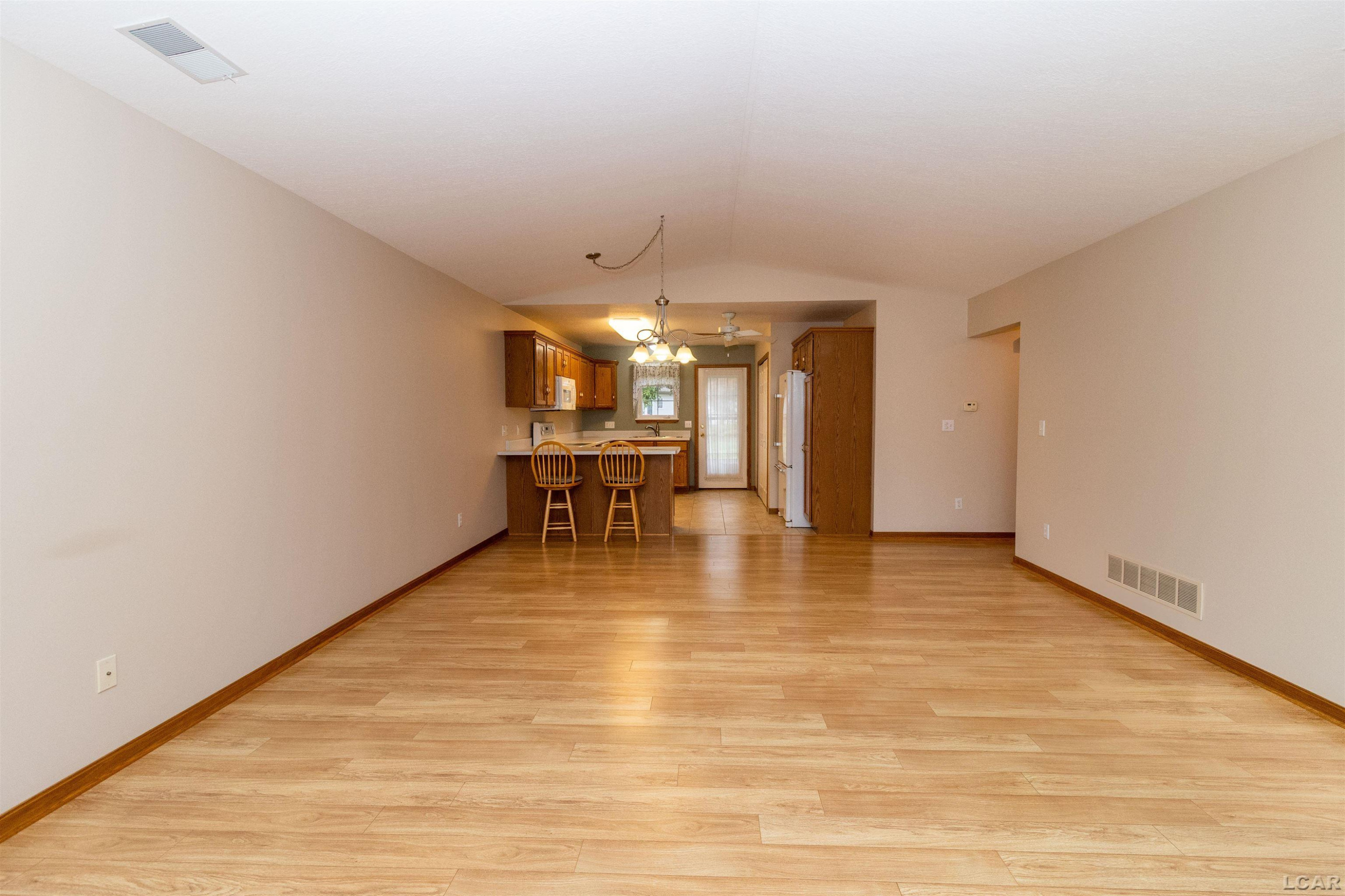 2101 Lakewood Drive, Adrian, MI 49221 — Photo 3