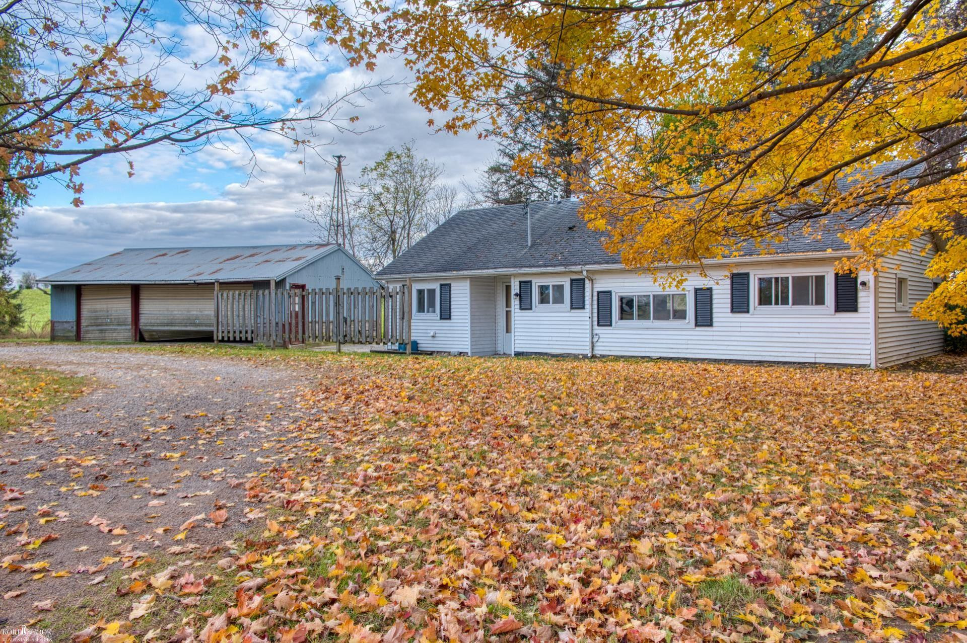 5230 E Newburg Road, Durand, MI 48429 — Photo 27