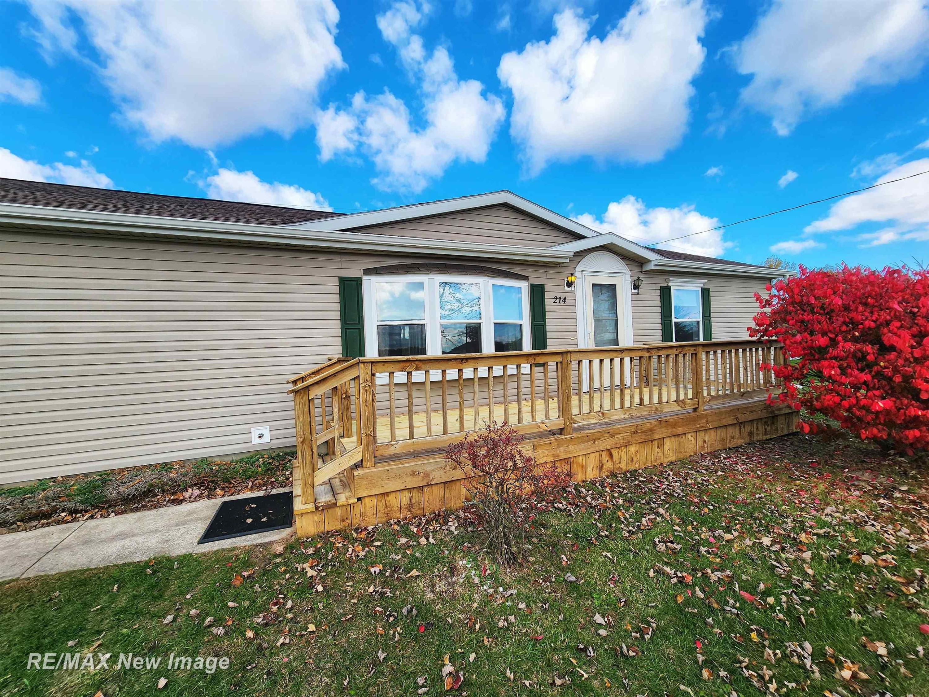 214 W Pinconning Road, Pinconning, MI 48650 — Photo 2